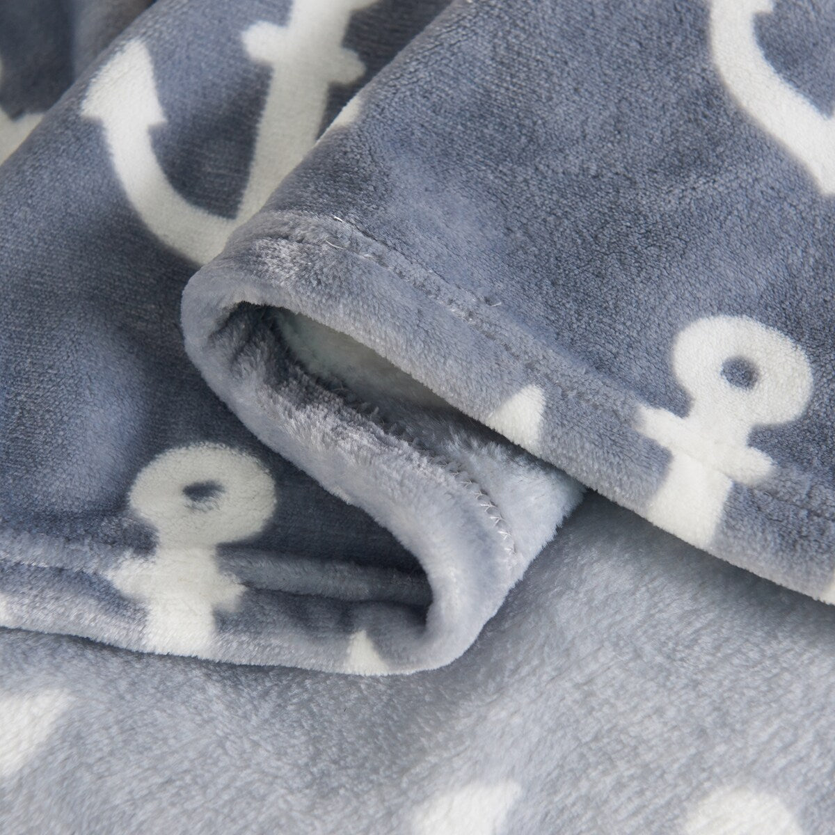 Microplush Fleece Ultra-soft Patterned Velvet Throw Blanket