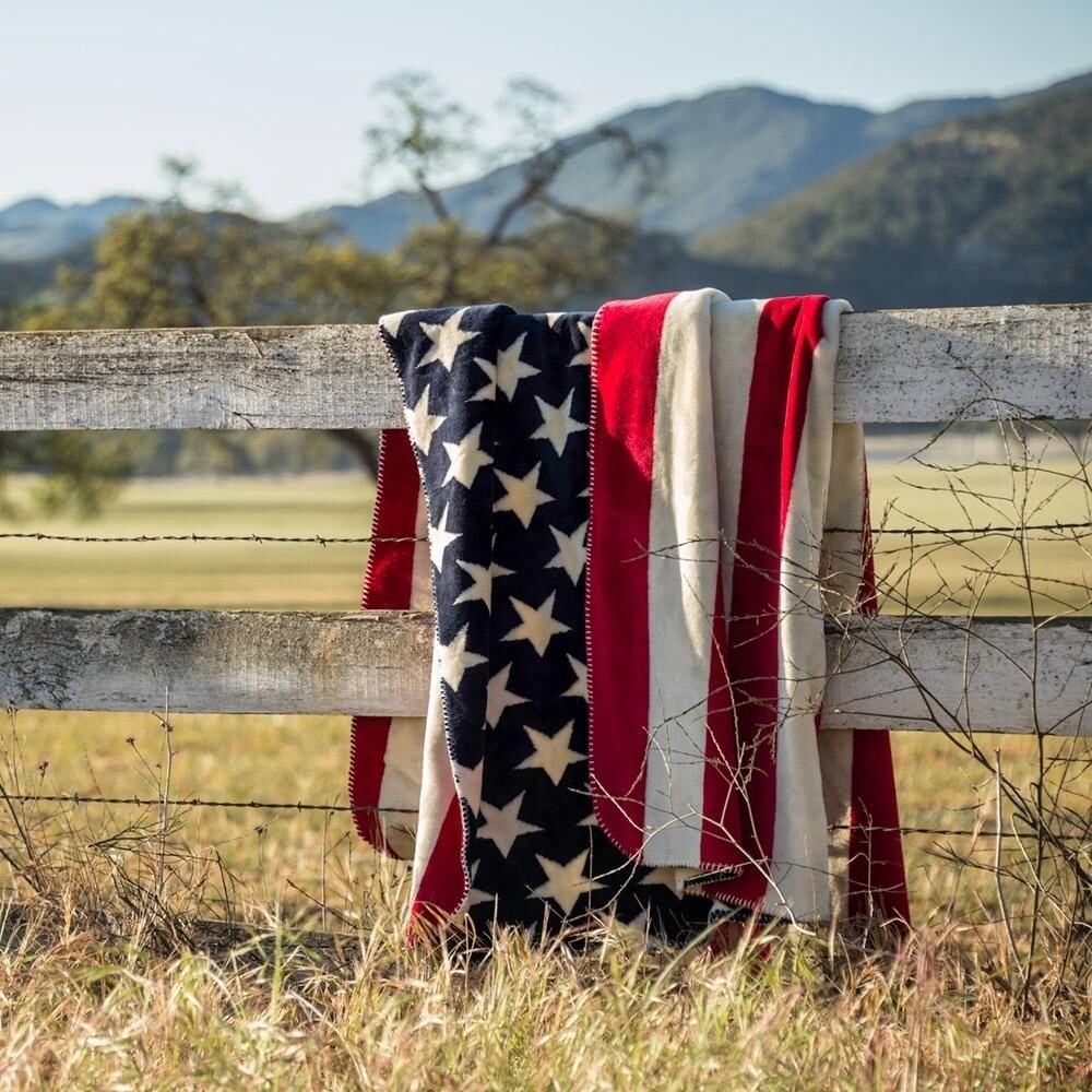 Denali Stars/Stripes Microplush Blanket