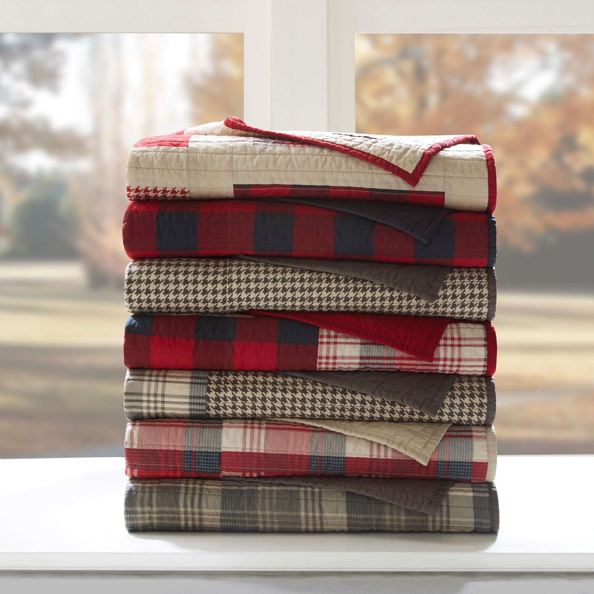 Woolrich Sunset Red Cotton Thread Count Printed Quilted Throw