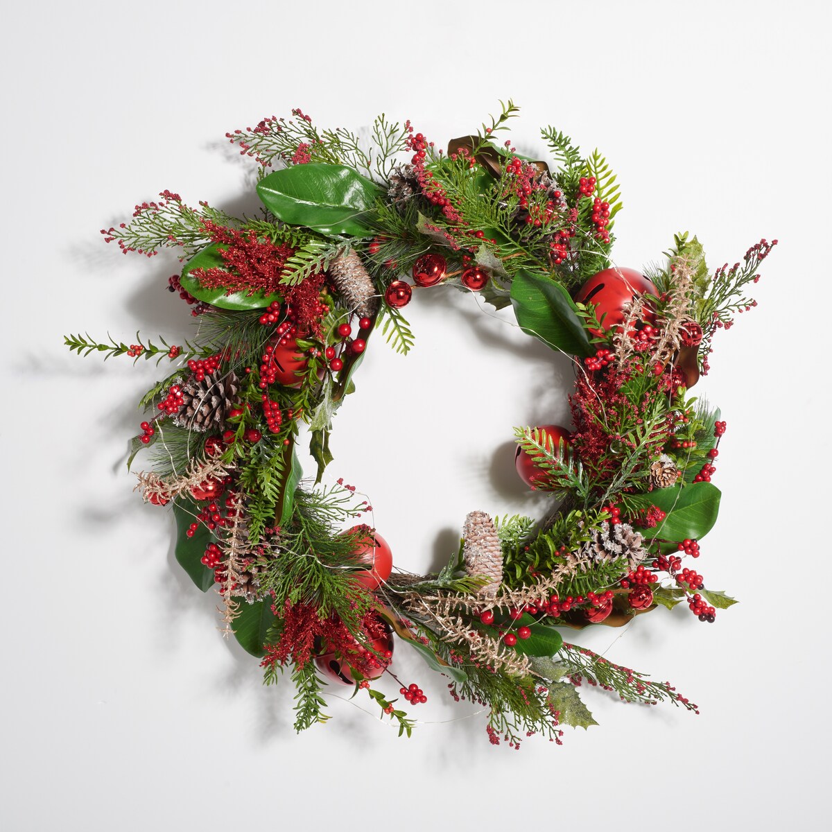 SAFAVIEH Joni Faux 30 Inch Myrtle Led Wreath with Red Bells - Green/Red - 30 W x 30 D x 9 H - 30Wx30Dx9H