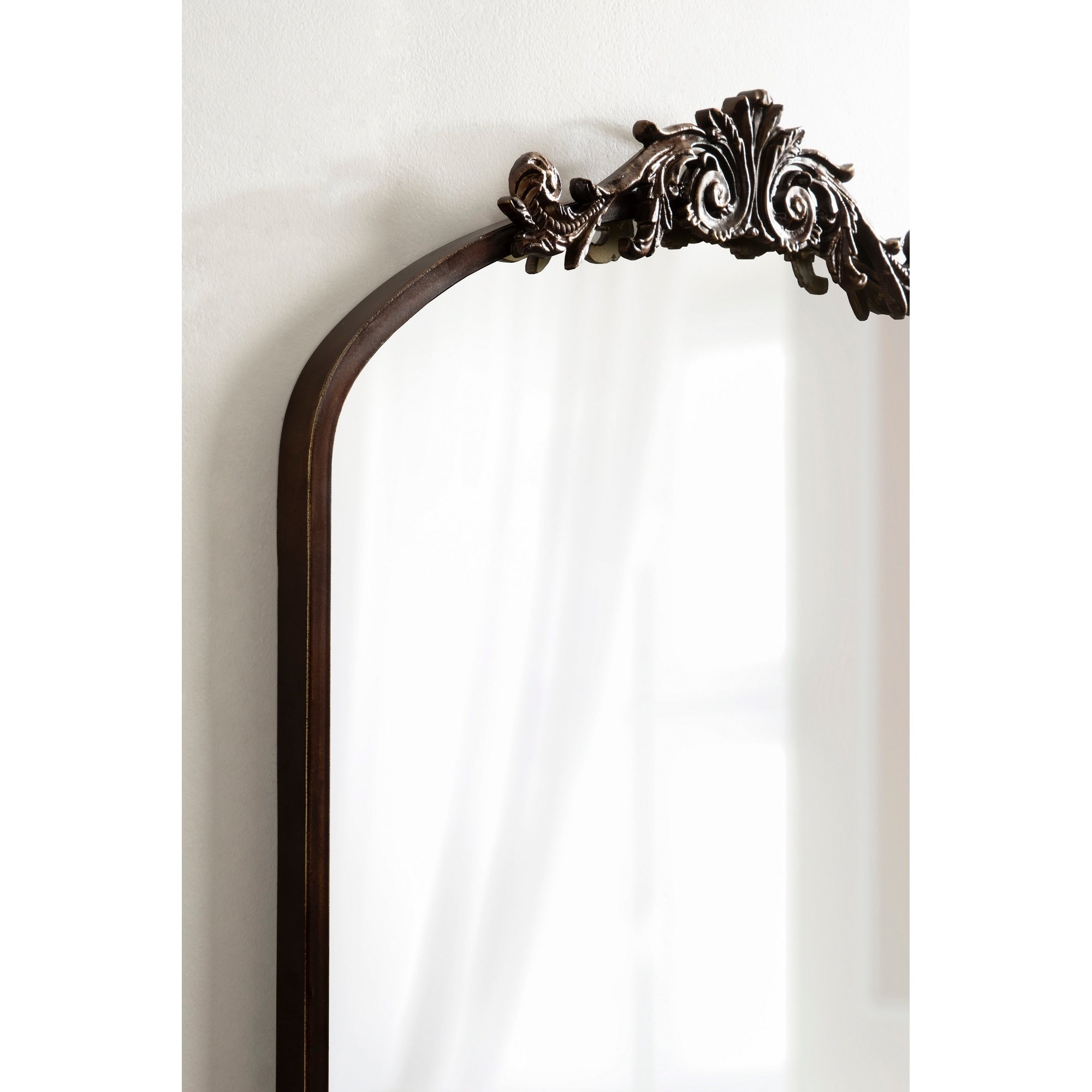 Kate and Laurel Arendahl Traditional Baroque Arch Wall Mirror