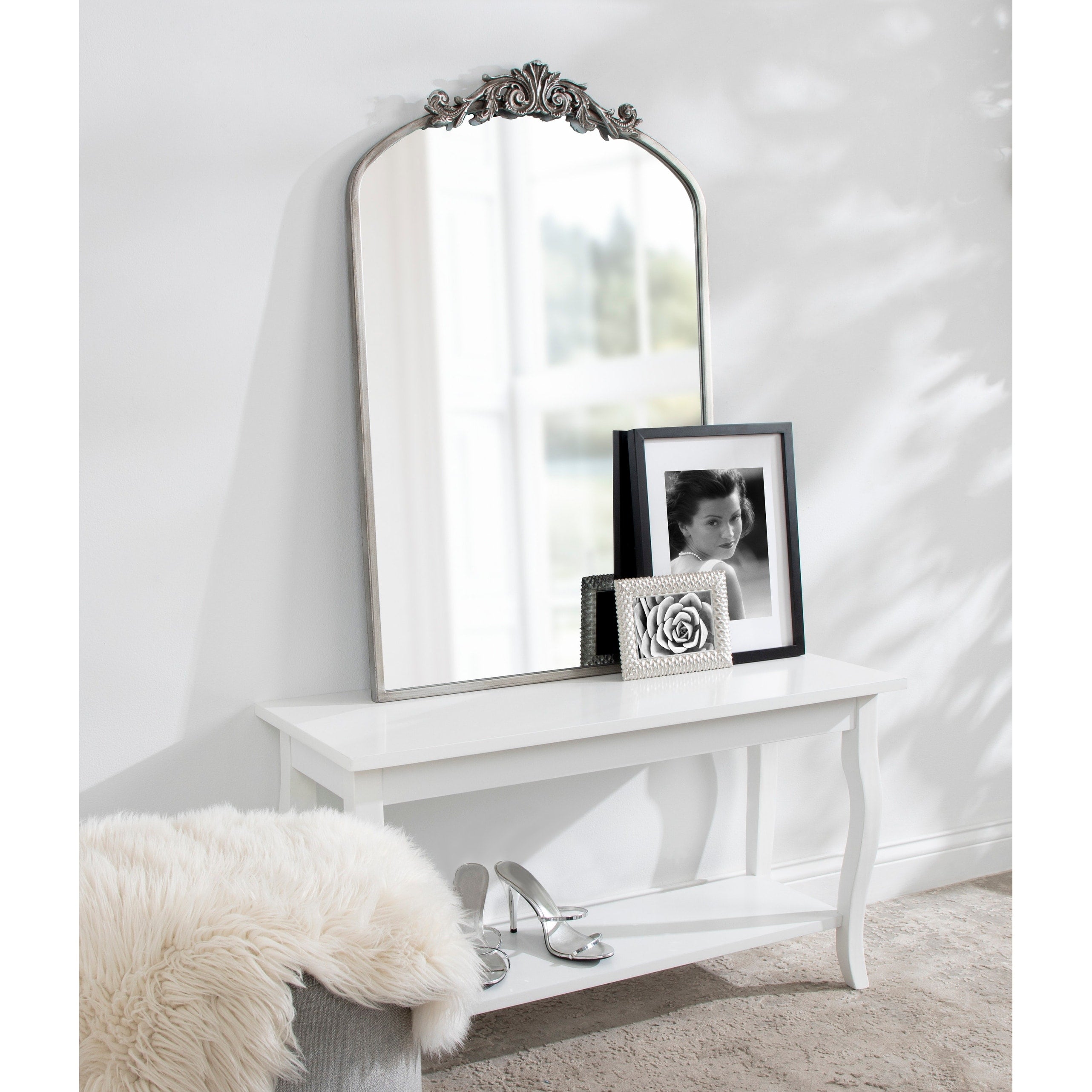 Kate and Laurel Arendahl Traditional Baroque Arch Wall Mirror