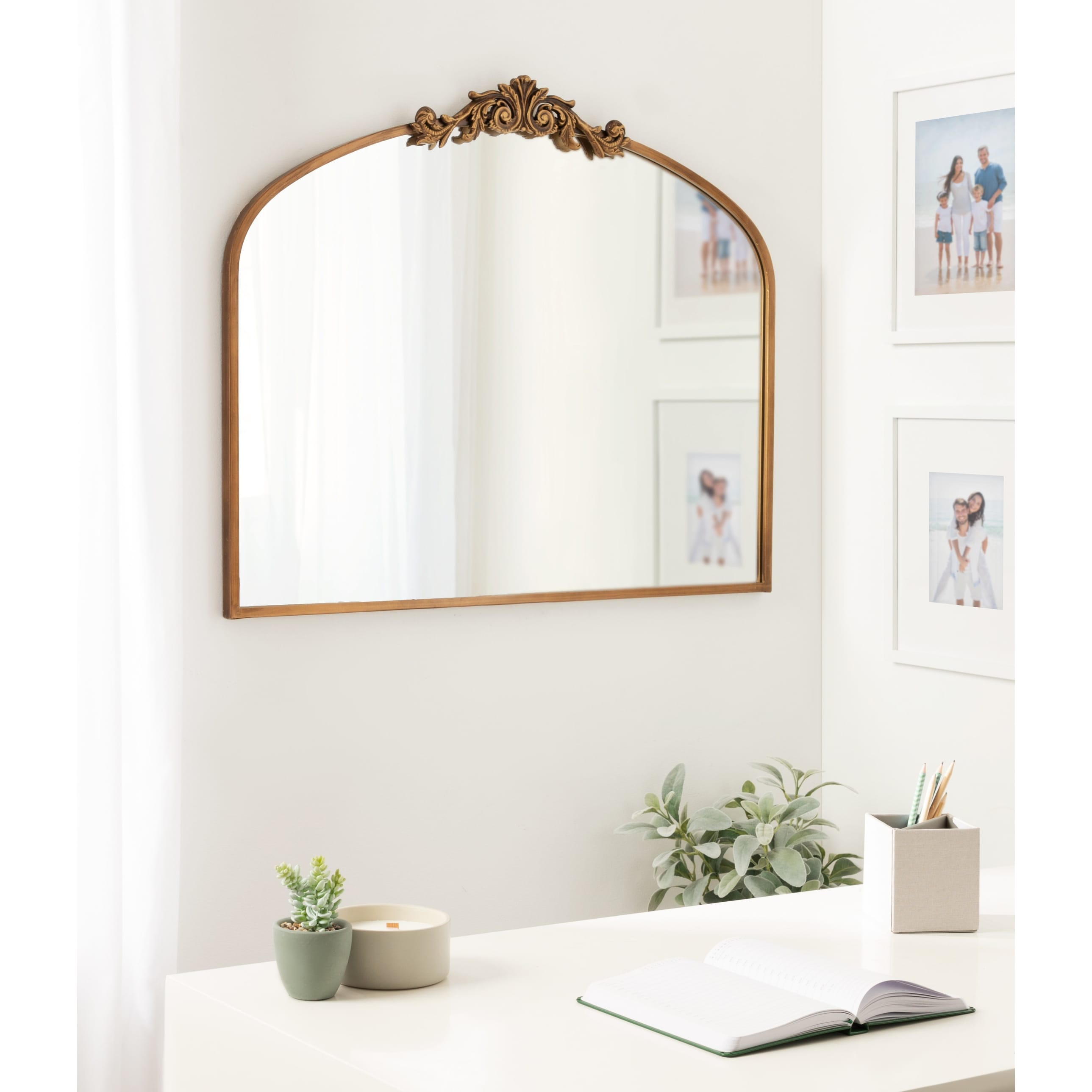 Kate and Laurel Arendahl Traditional Baroque Arch Wall Mirror