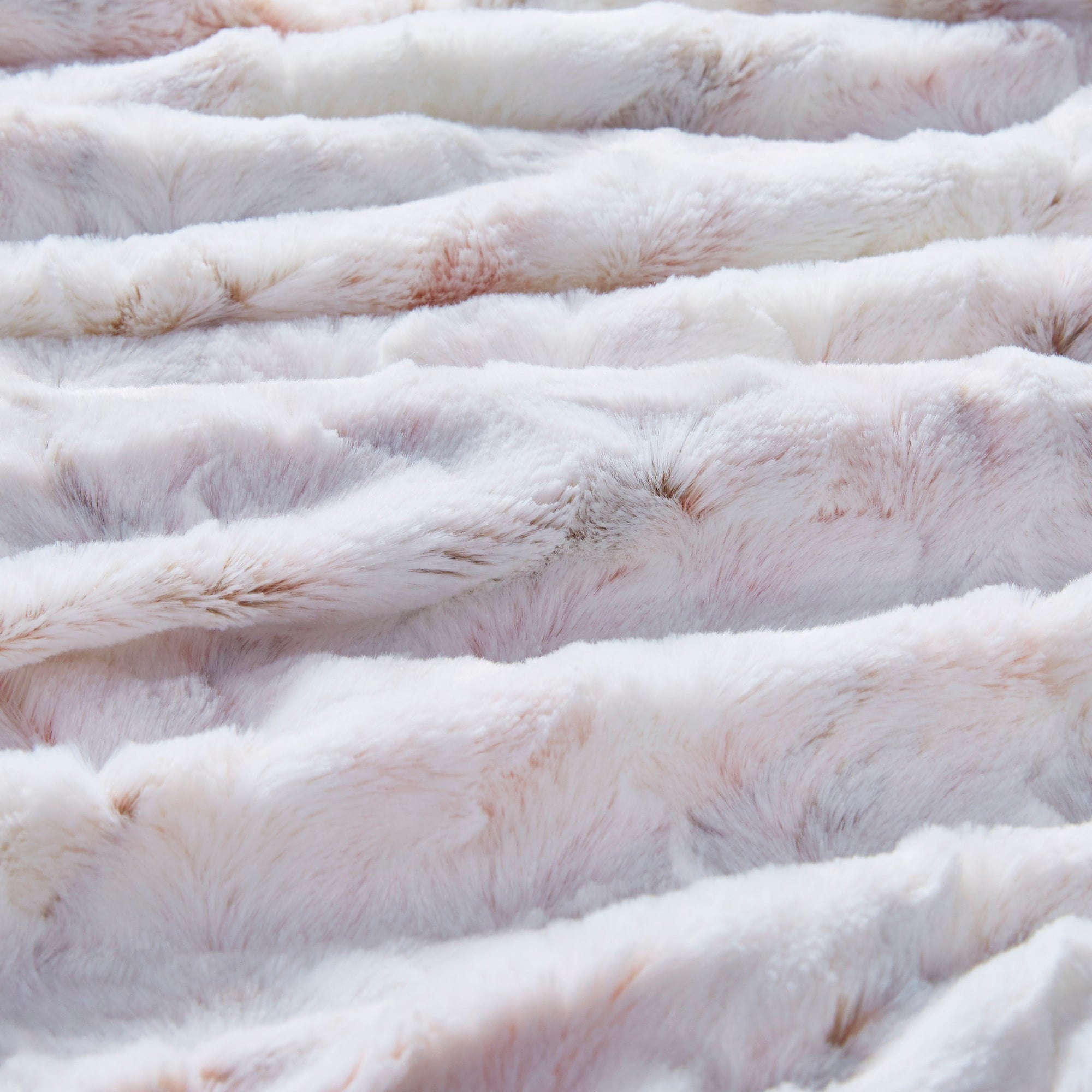 Madison Park Aina Oversized Faux Fur Marble Printed Knitted Throw