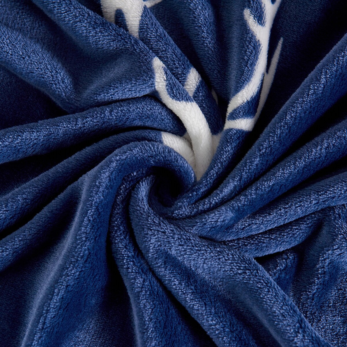 Microplush Fleece Ultra-soft Patterned Velvet Throw Blanket