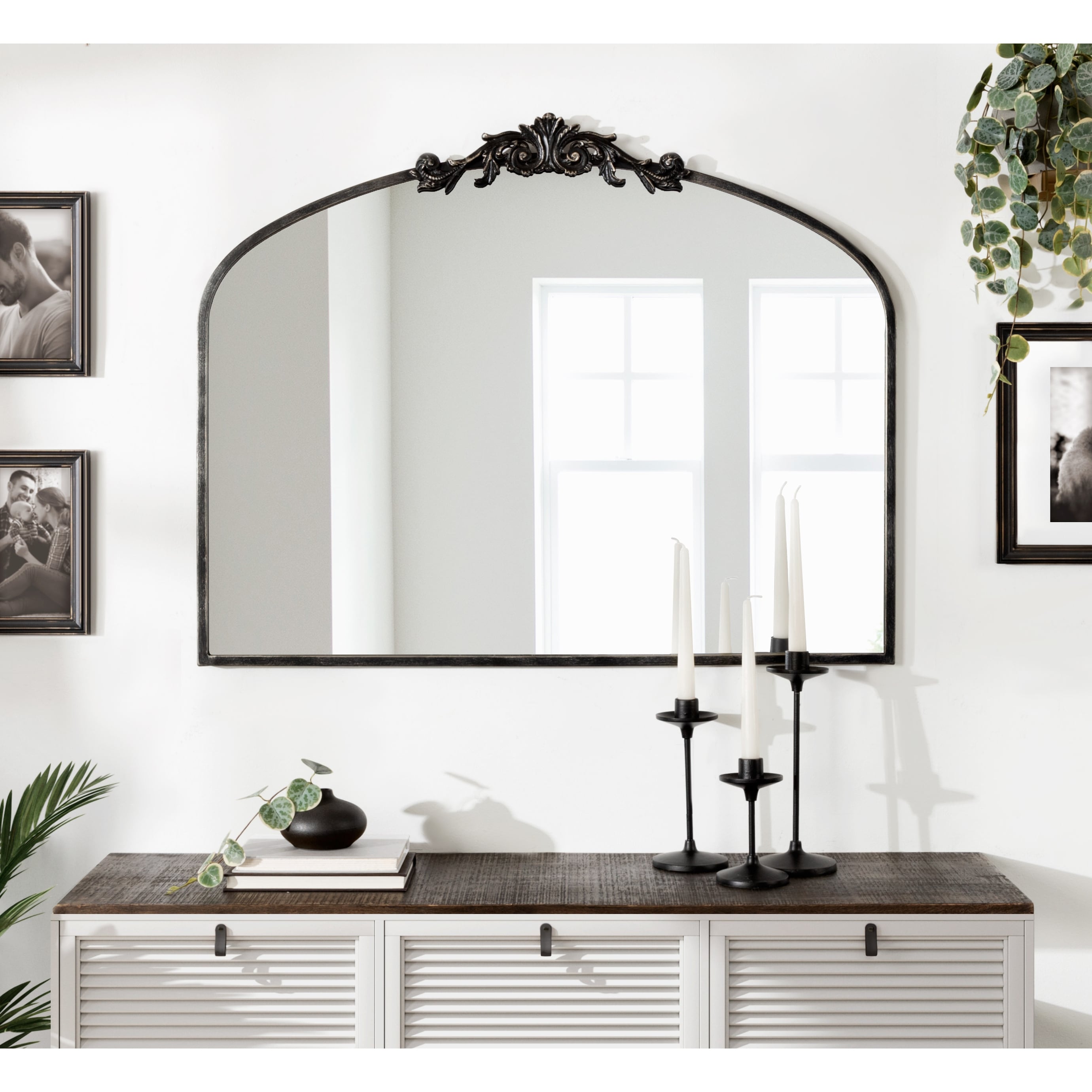 Kate and Laurel Arendahl Traditional Baroque Arch Wall Mirror