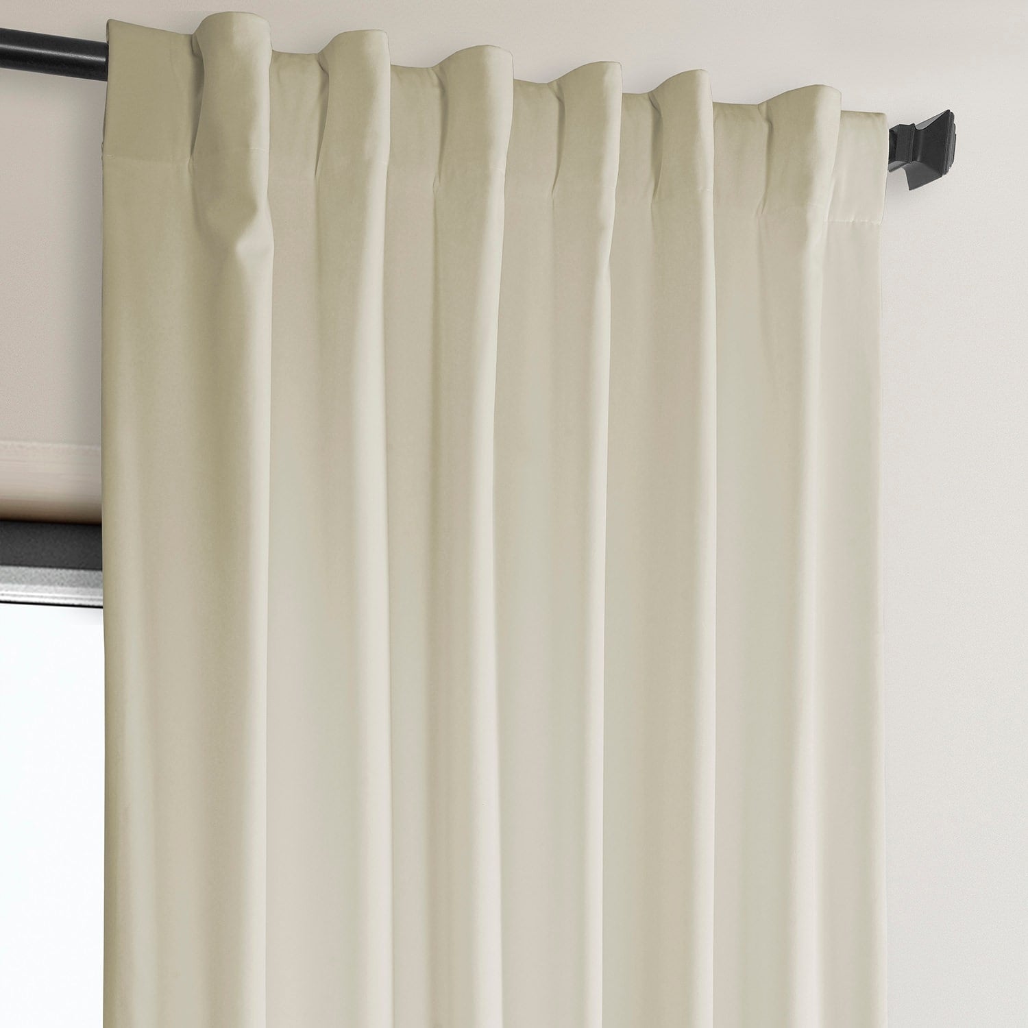 Exclusive Fabrics Plush Velvet Room Darkening Curtain (1 Panel)