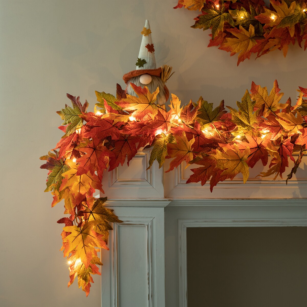 Glitzhome Thanksgiving LED Lighted Fall Maple Leaves Wreath & Garland