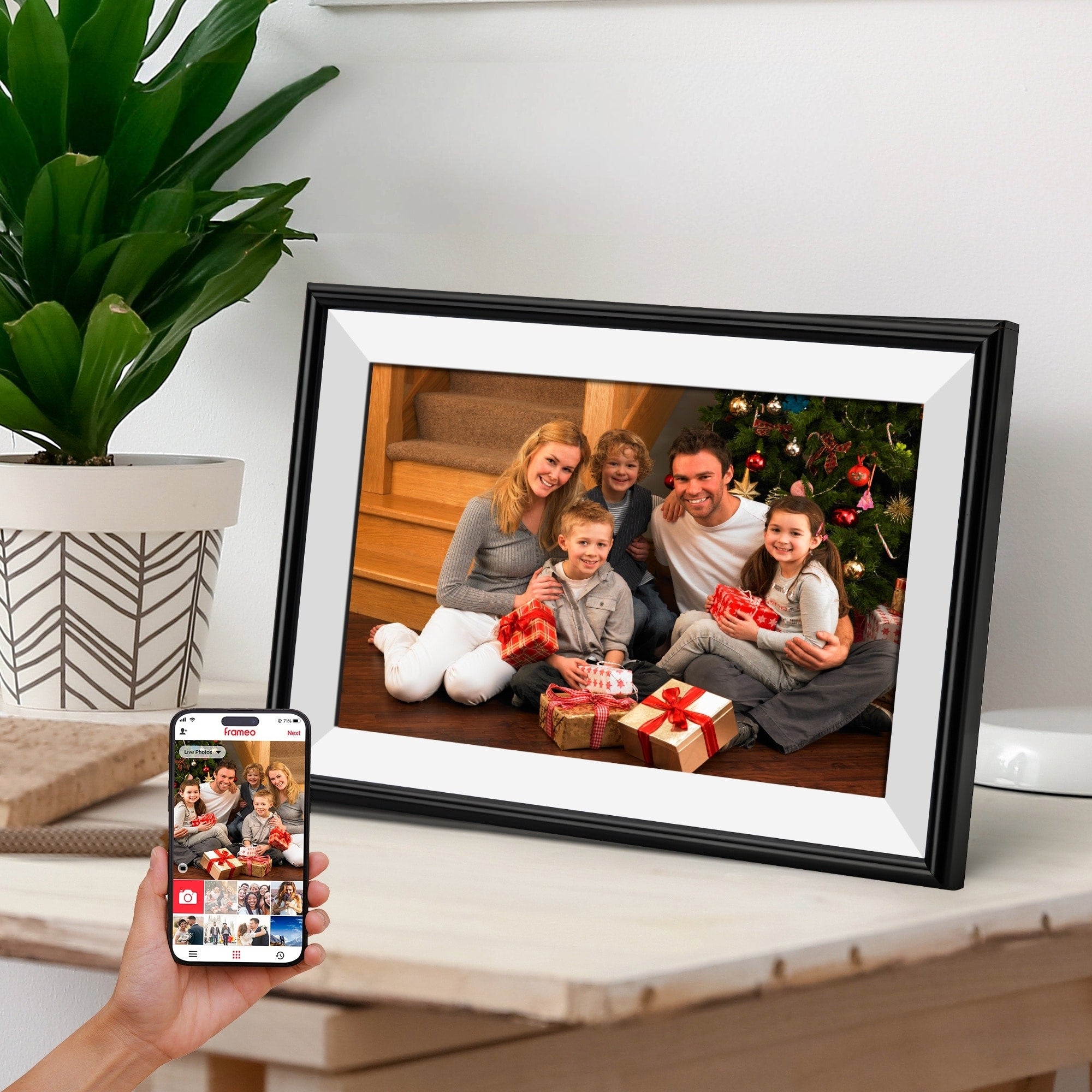 10.1 WiFi Frameo Digital Picture Photo Frame - Aluminum Frame