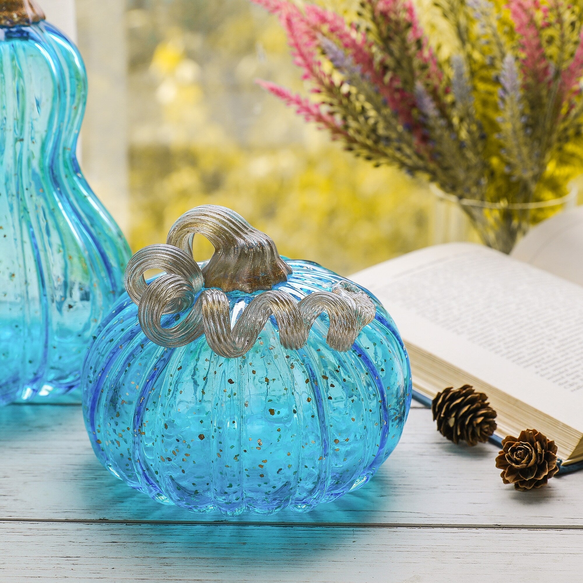 Glitzhome Hand Blown Blue Glass Pumpkin Thanksgiving Table Decor Christmas Gifts