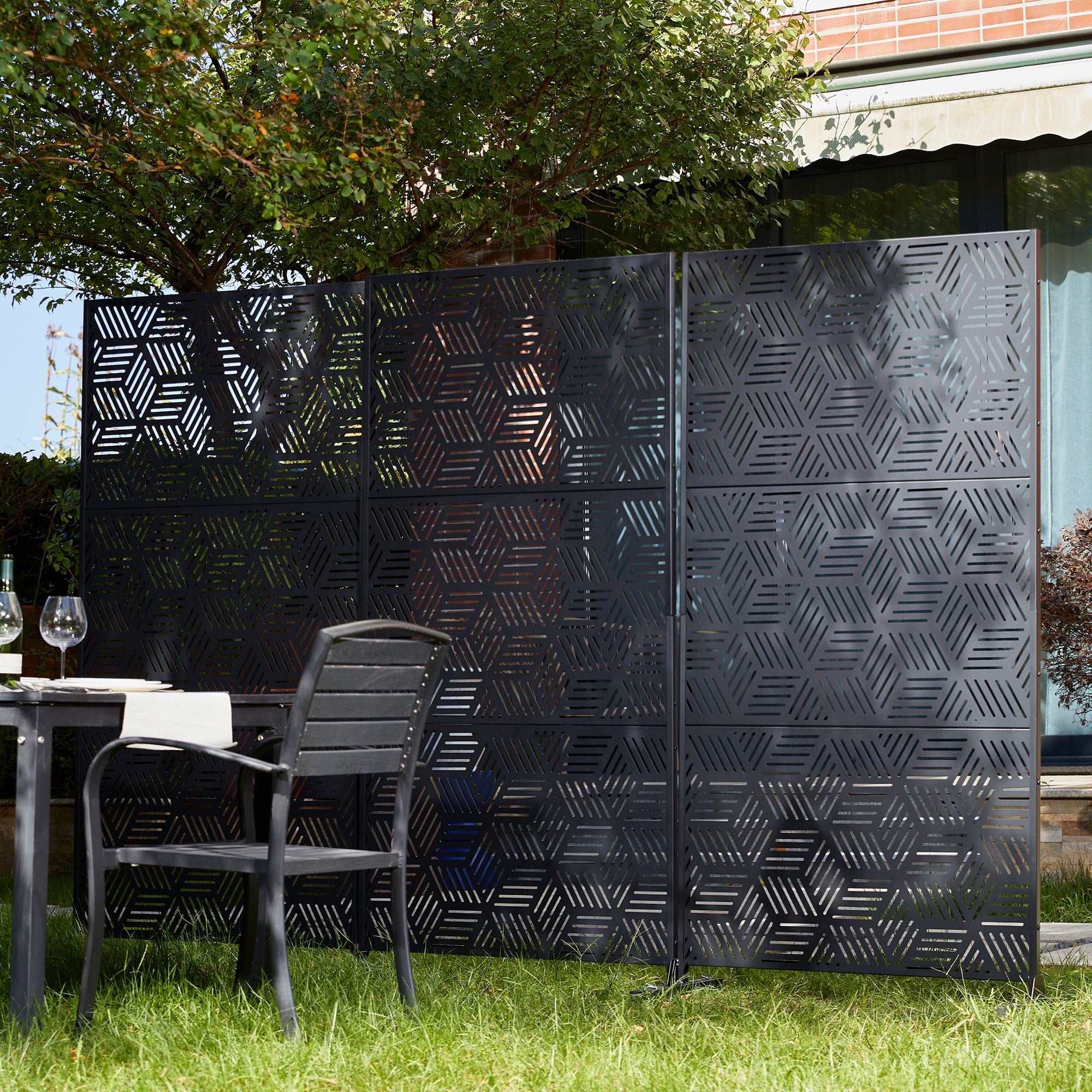 Glitzhome 6ft Galvanized Floral Patterned 3-Panel Privacy Screen Room Divider Fences