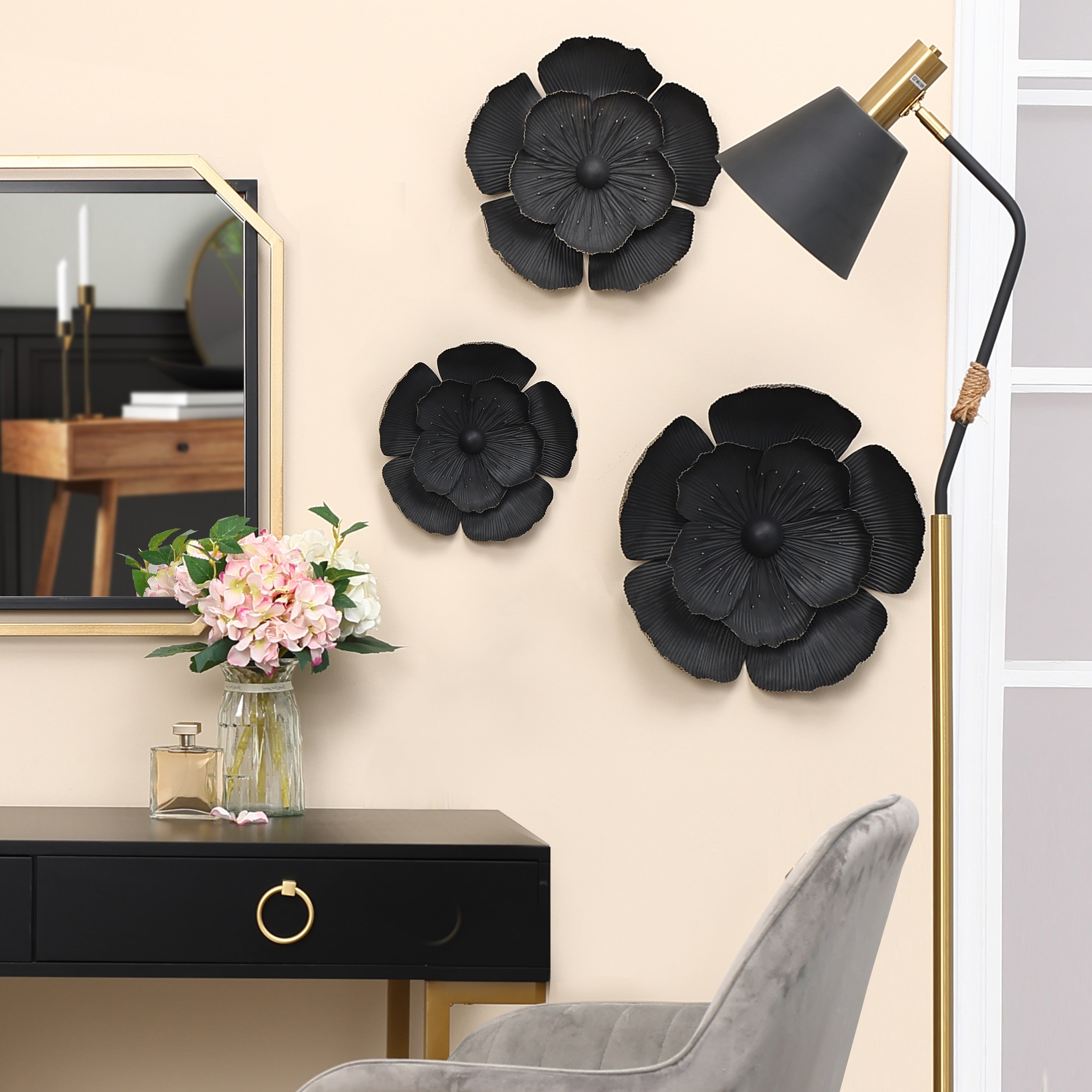 Black Multi-Size Metal Flowers Wall Decor (Set of 3)