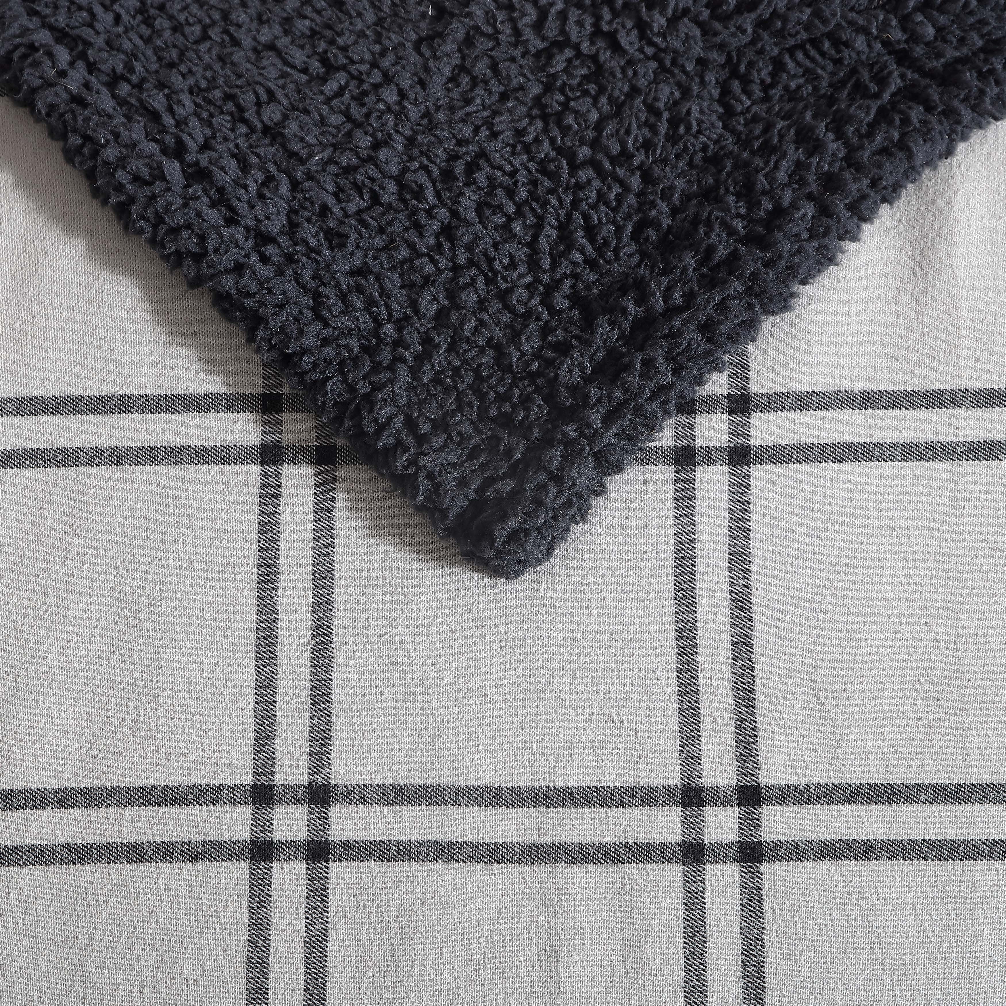 Eddie Bauer Cotton Flannel/Shearling Reverse Throw Blanket