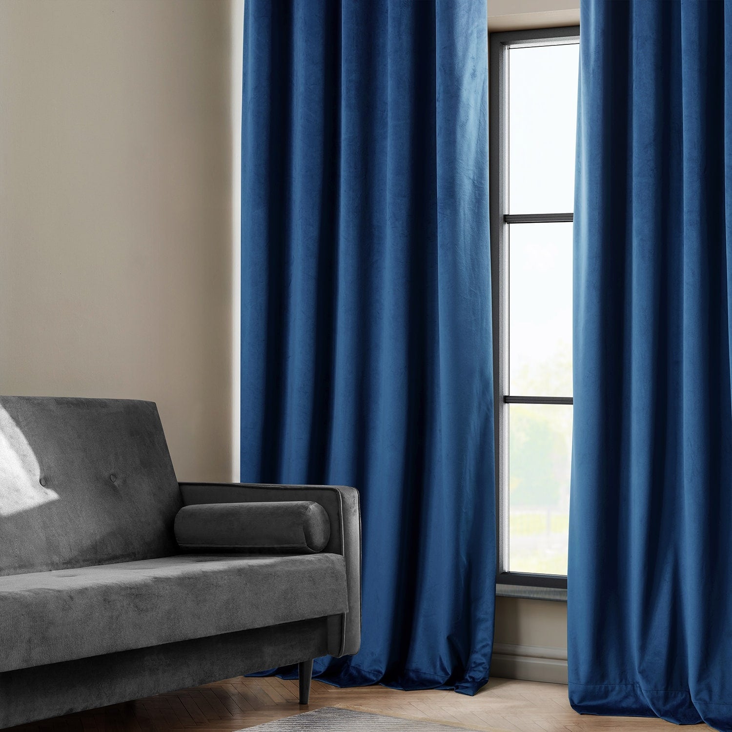 Exclusive Fabrics Plush Velvet Room Darkening Curtain (1 Panel)