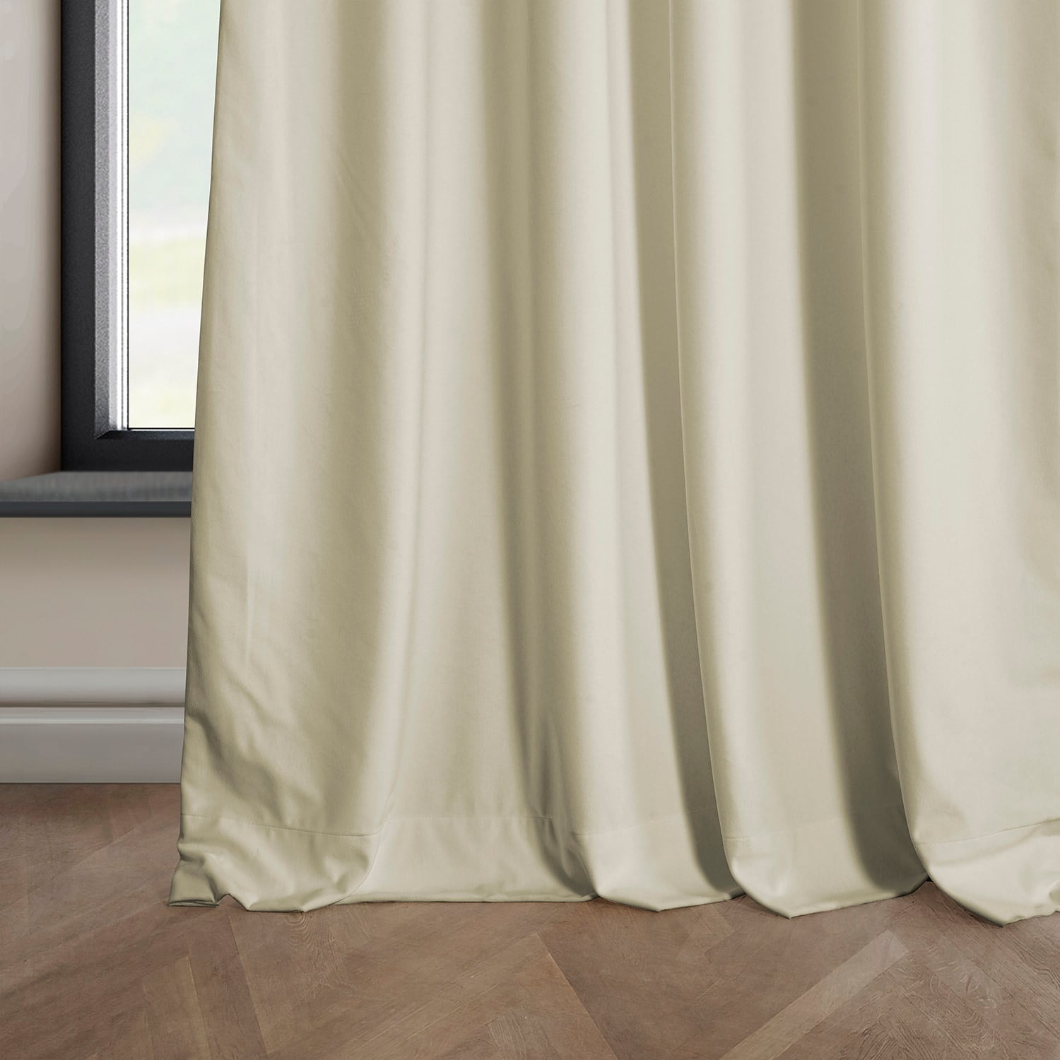 Exclusive Fabrics Plush Velvet Room Darkening Curtain (1 Panel)