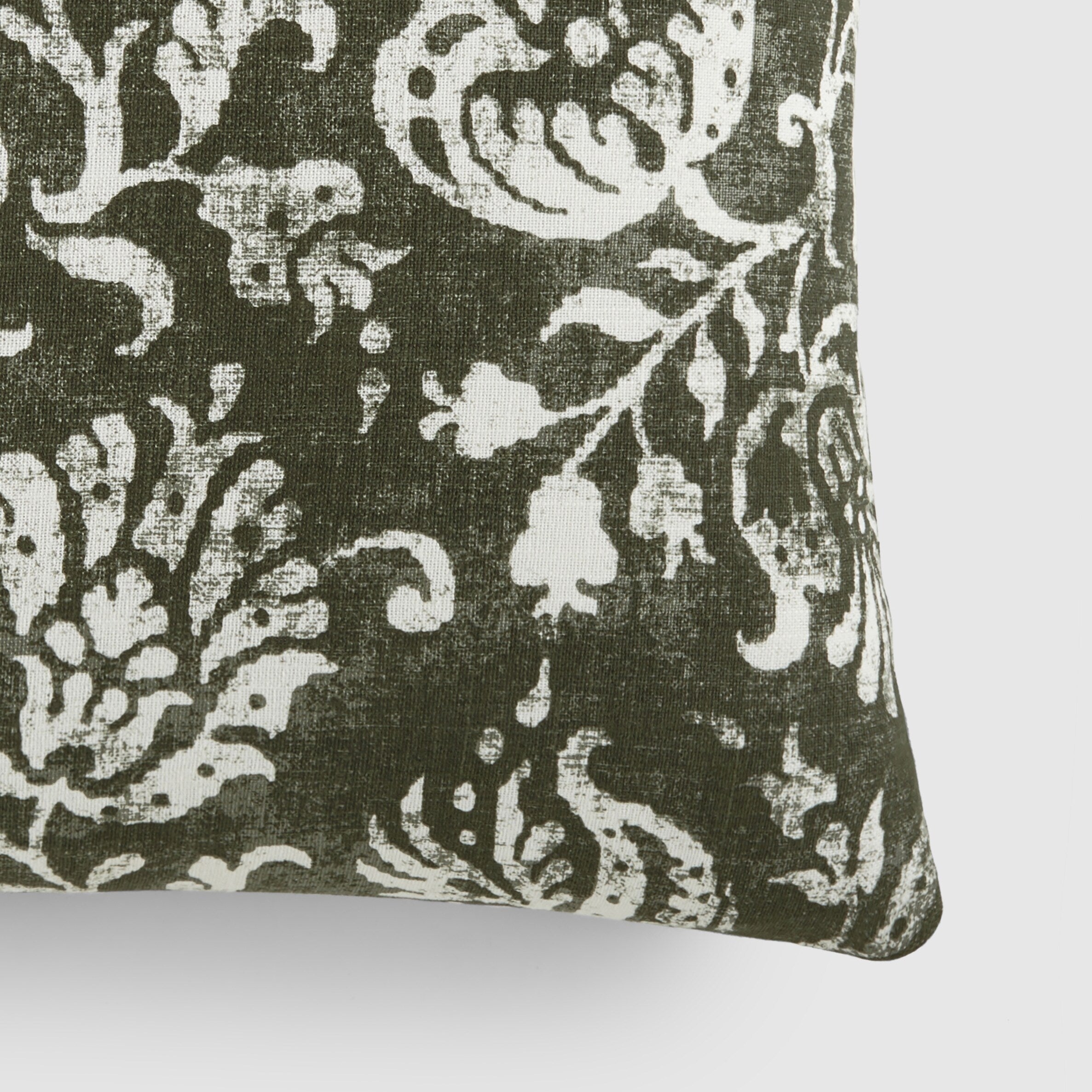 Elegant Patterns Cotton Decor Throw Pillow in Distressed Floral