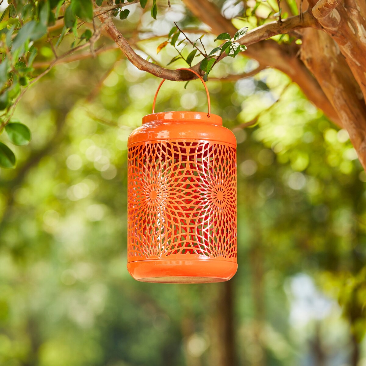 Glitzhome 8.75H Outdoor Metal Solar Hanging Lantern with LED lights