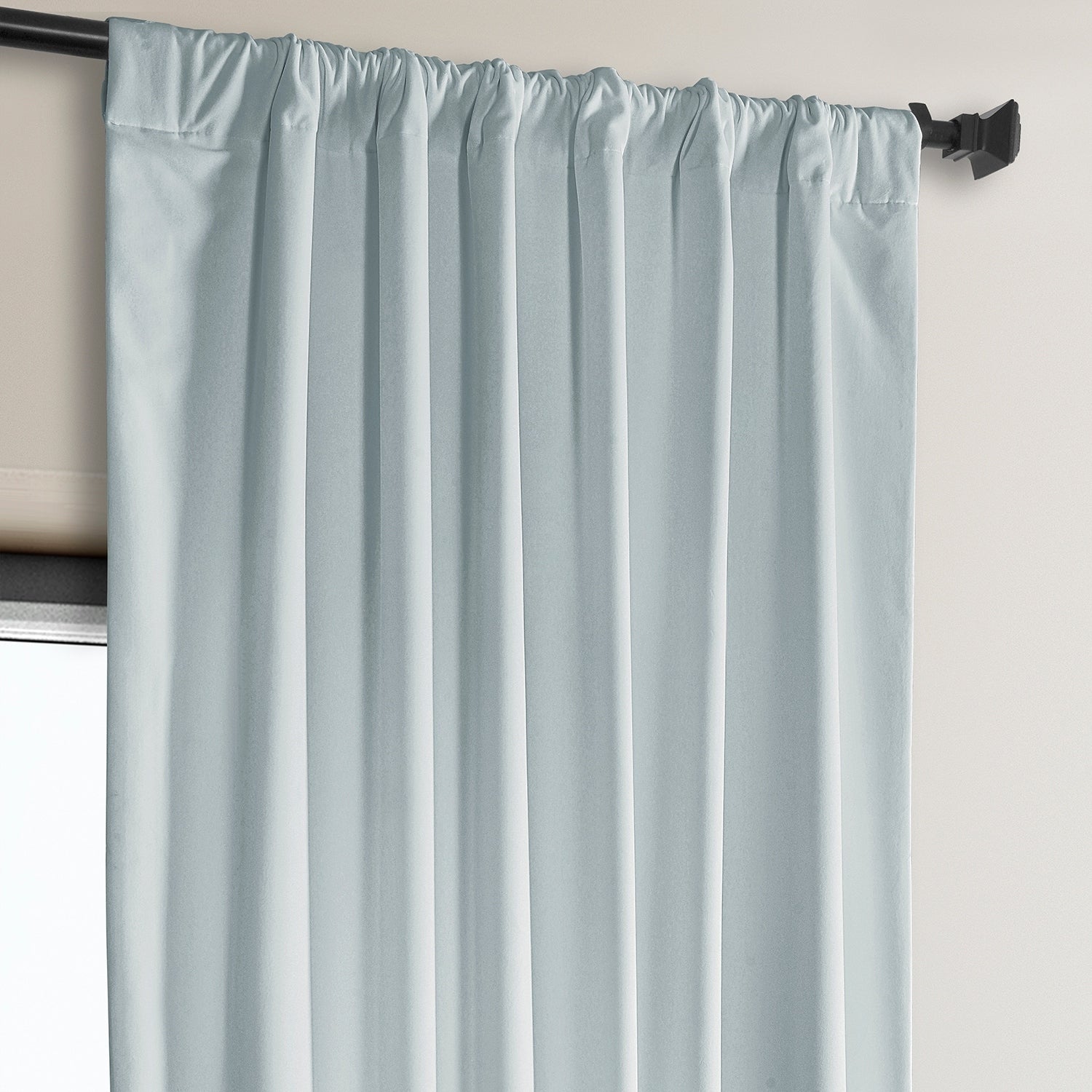 Exclusive Fabrics Plush Velvet Room Darkening Curtain (1 Panel)