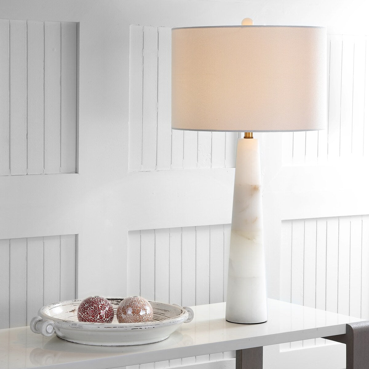 SAFAVIEH Lighting Giorgiana 30-inch Alabaster LED Table Lamp - 15x15x30 - 15Wx15Dx30H