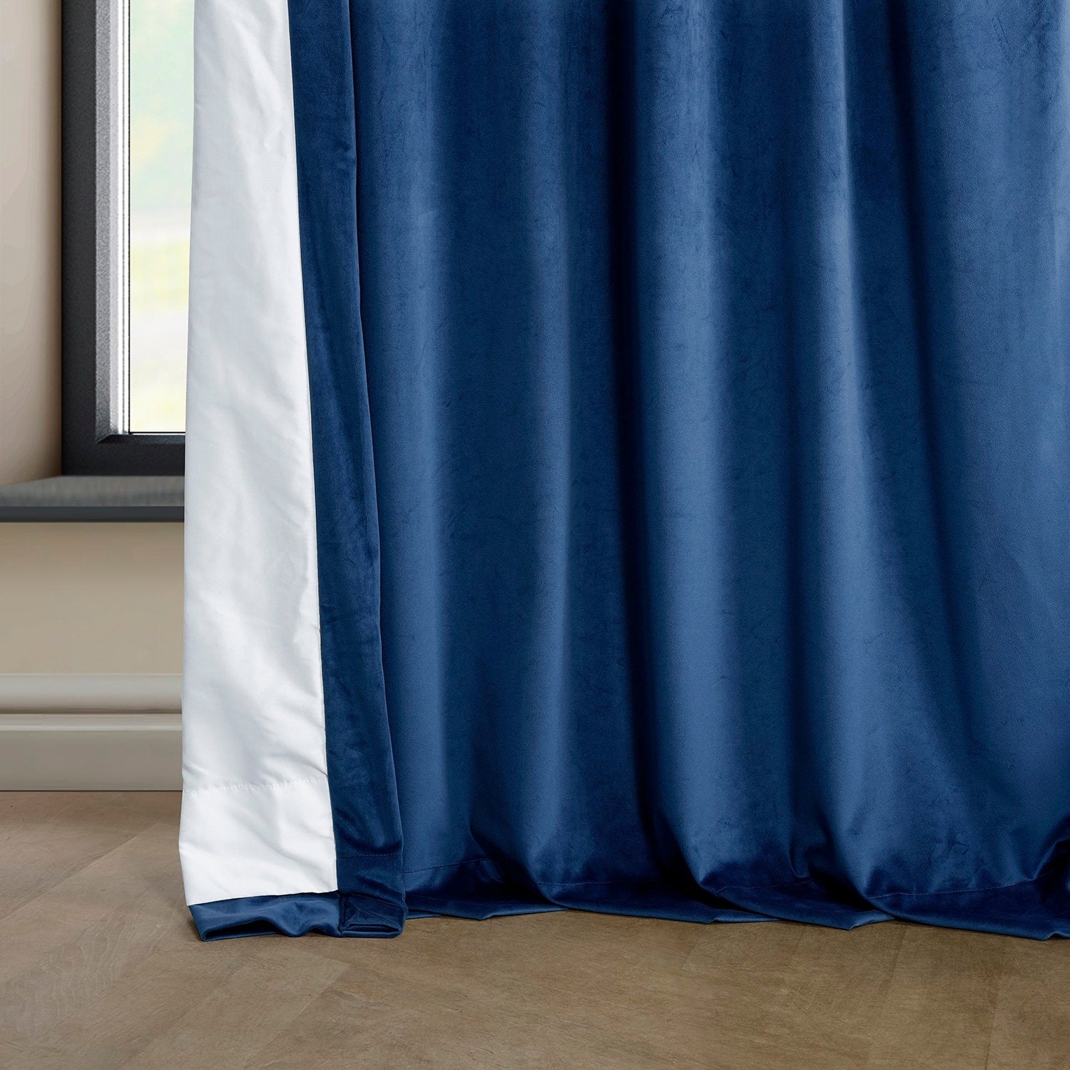 Exclusive Fabrics Plush Velvet Room Darkening Curtain (1 Panel)