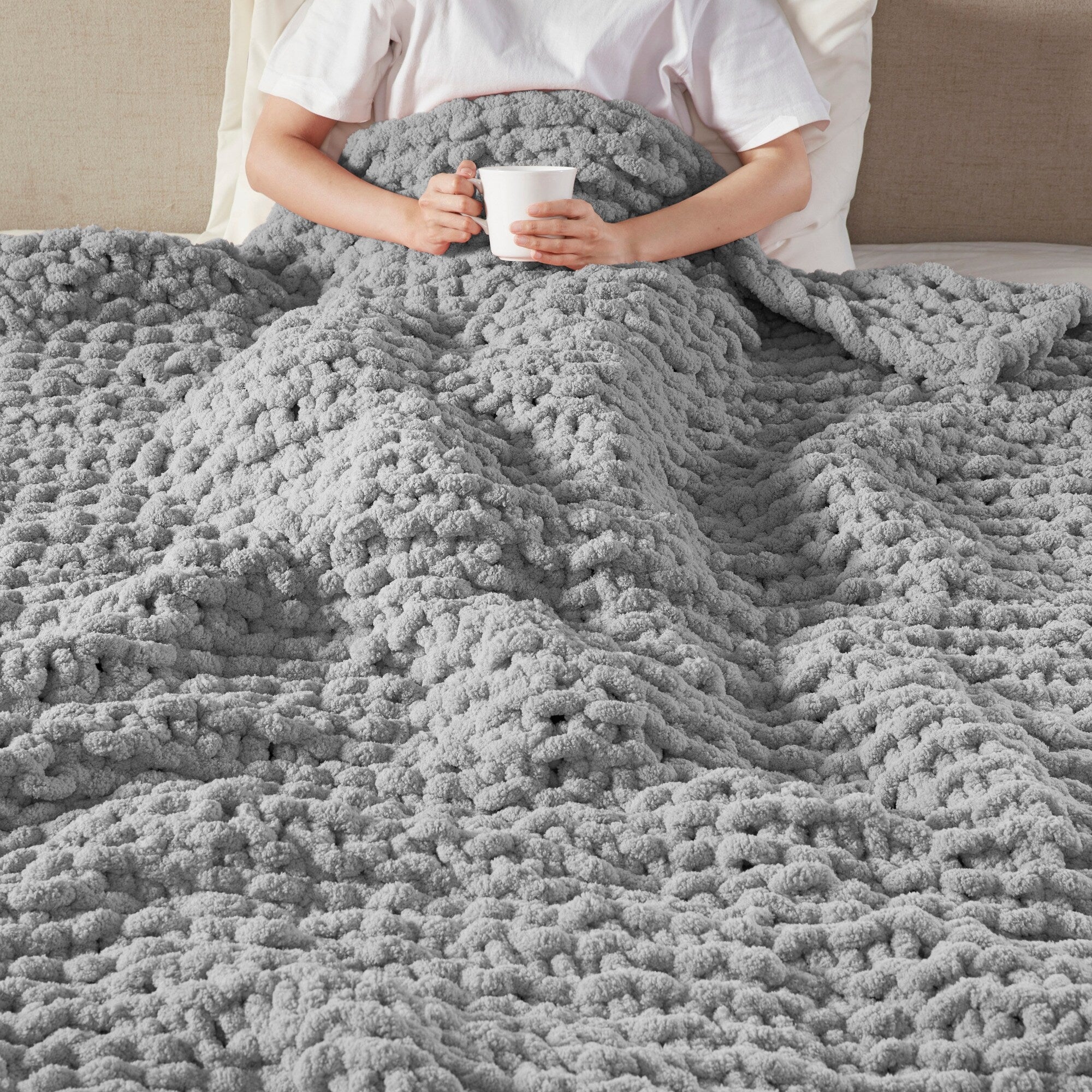 Madison Park Chenille Chunky Knit Throw 50x60