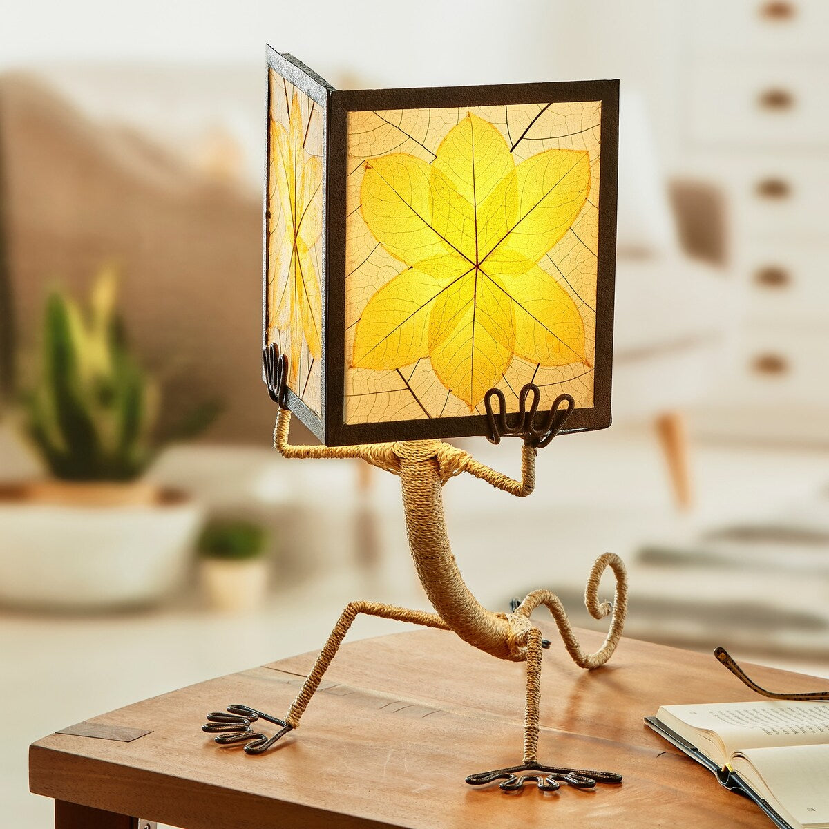 Enlightened Fabricated Gecko Table Lamp