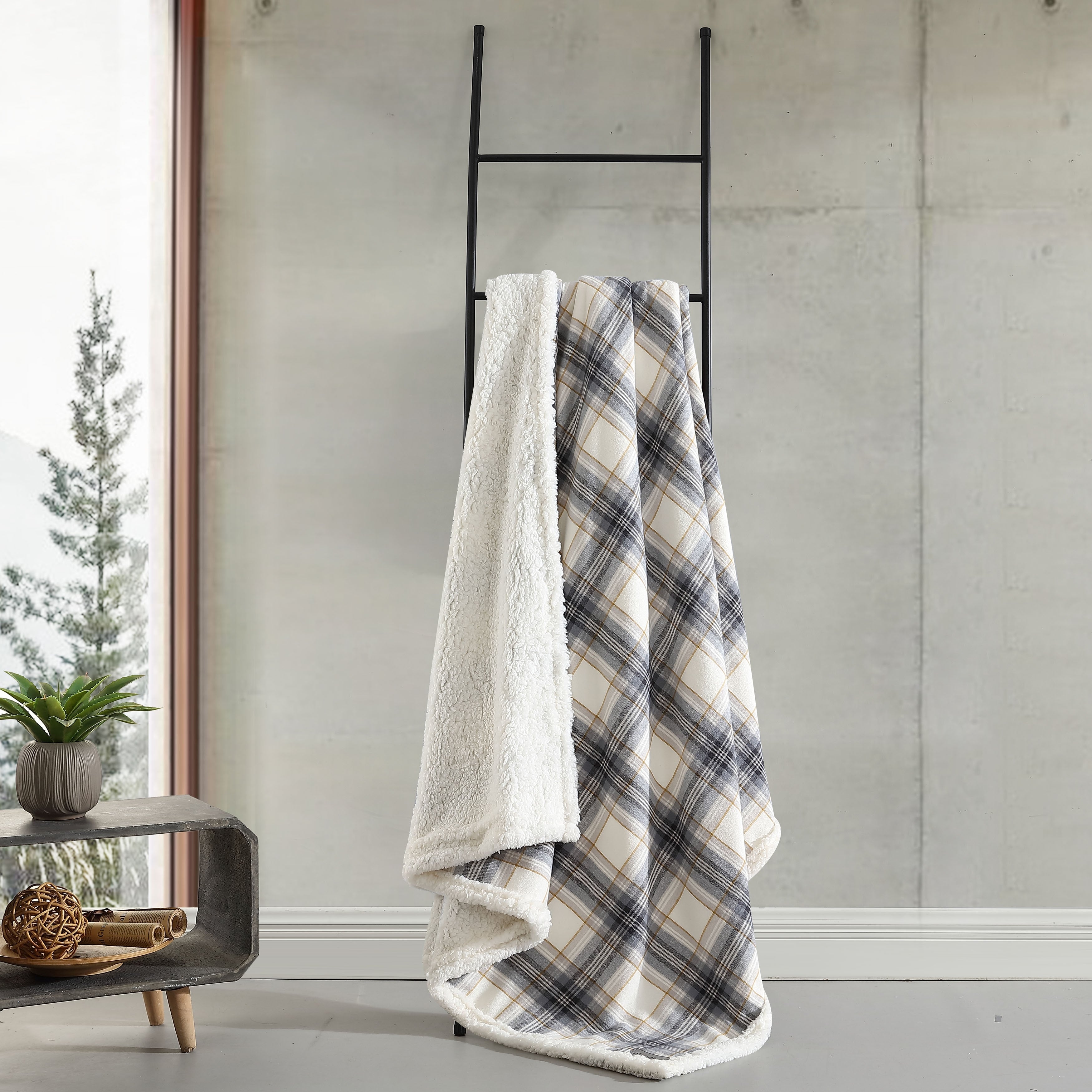 Eddie Bauer Cotton Flannel/Shearling Reverse Throw Blanket