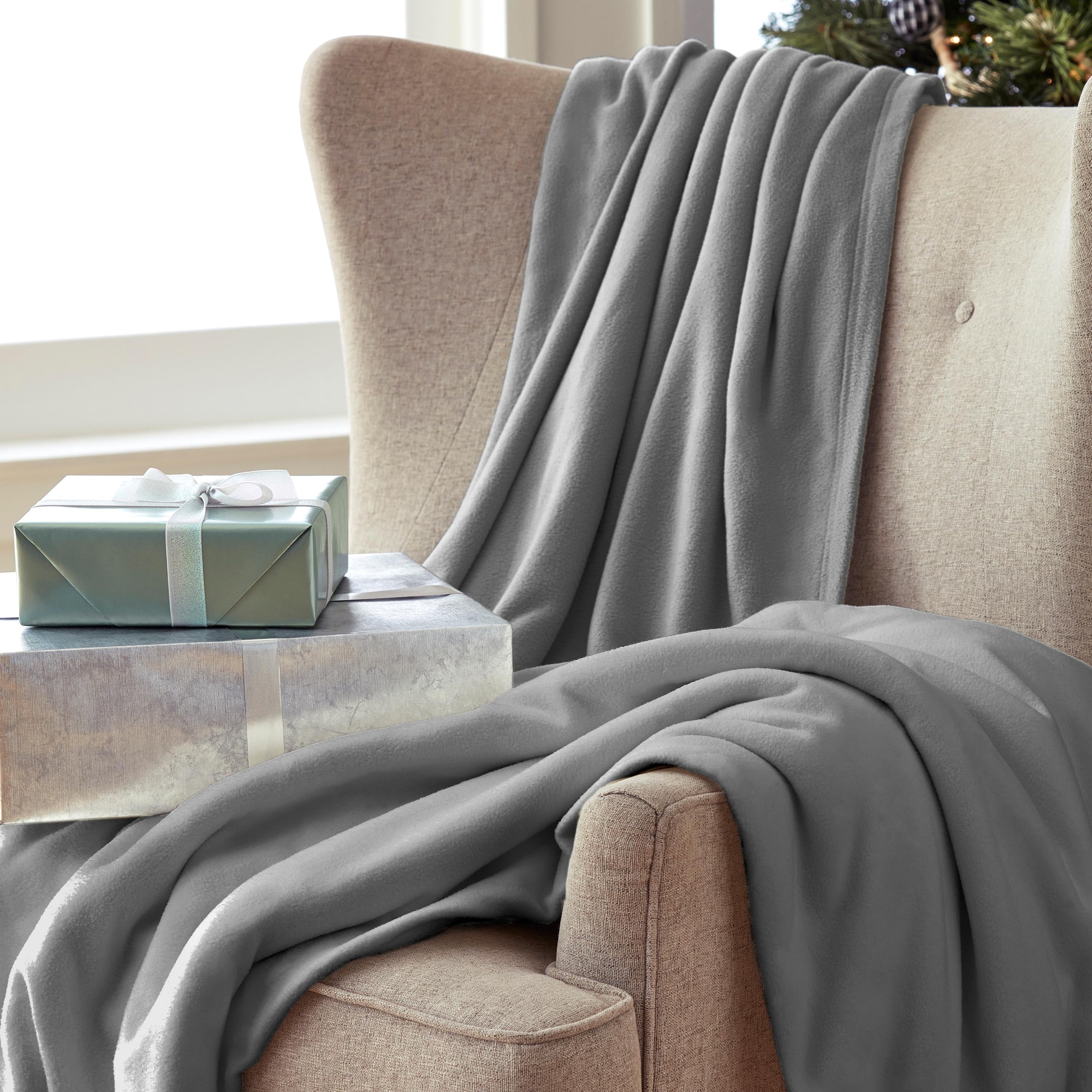 Martex Super Soft Fleece - Comfy Lightweight All Season Blanket