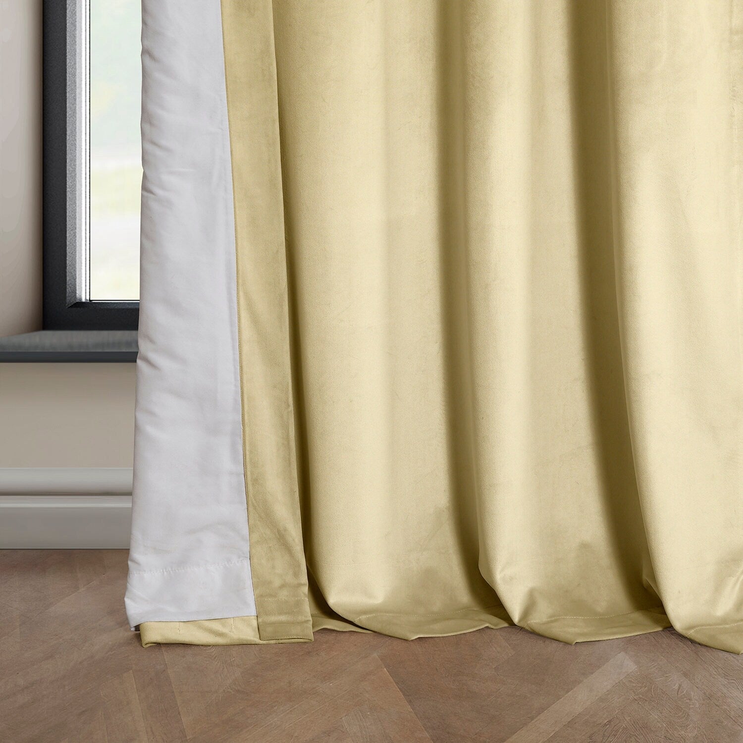 Exclusive Fabrics Plush Velvet Room Darkening Curtain (1 Panel)