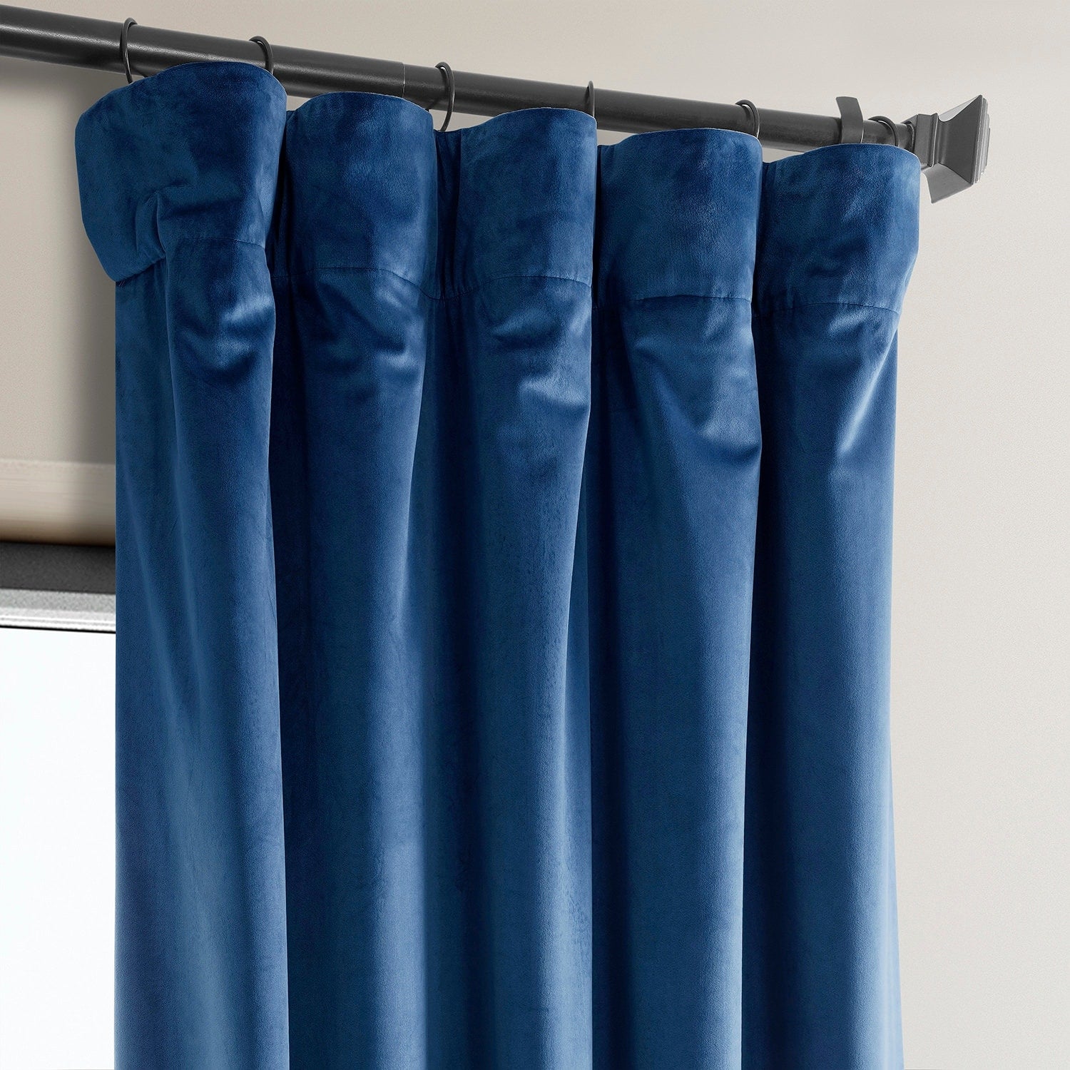 Exclusive Fabrics Plush Velvet Room Darkening Curtain (1 Panel)