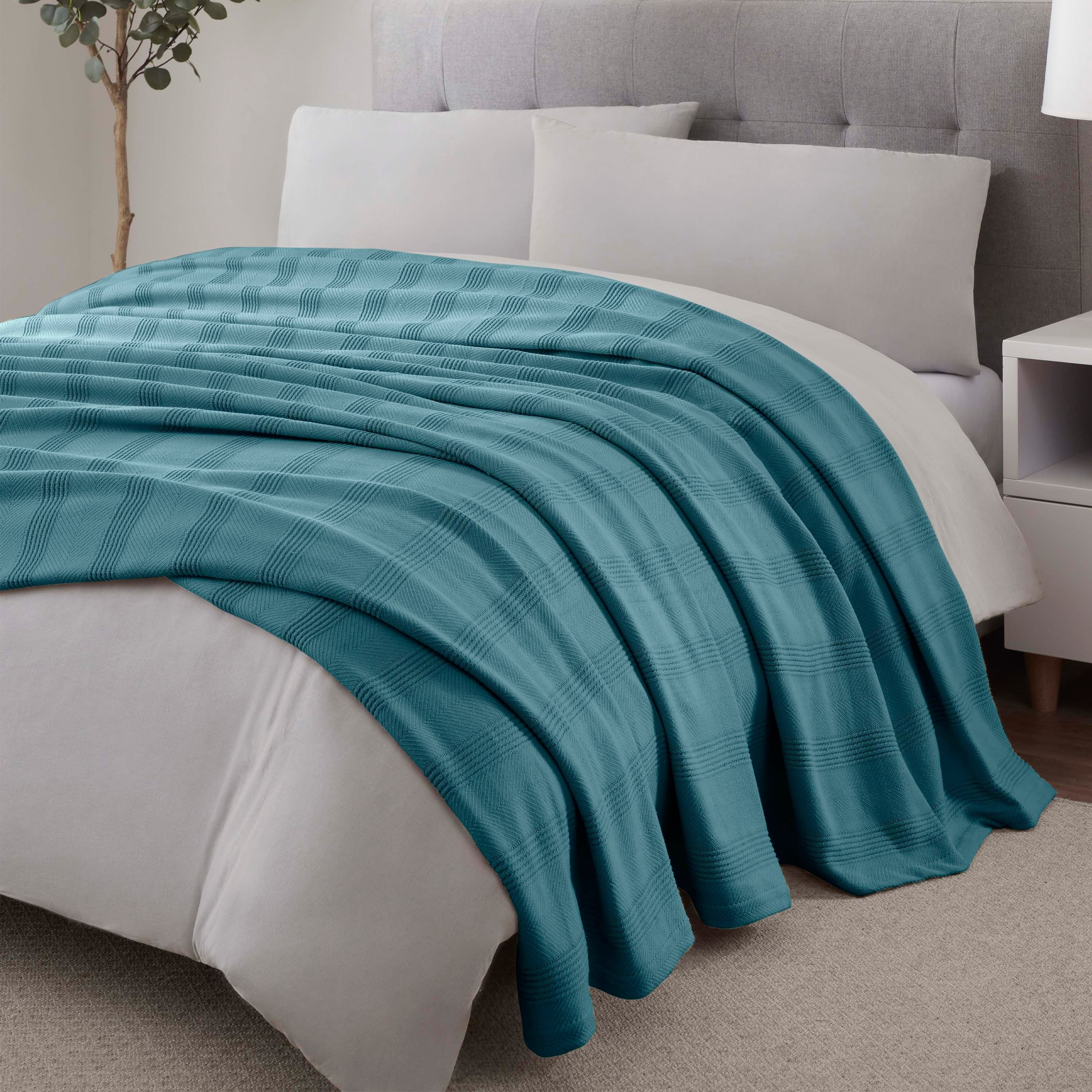 Vellux Cotton - Soft Lightweight Breathable All Season Blanket