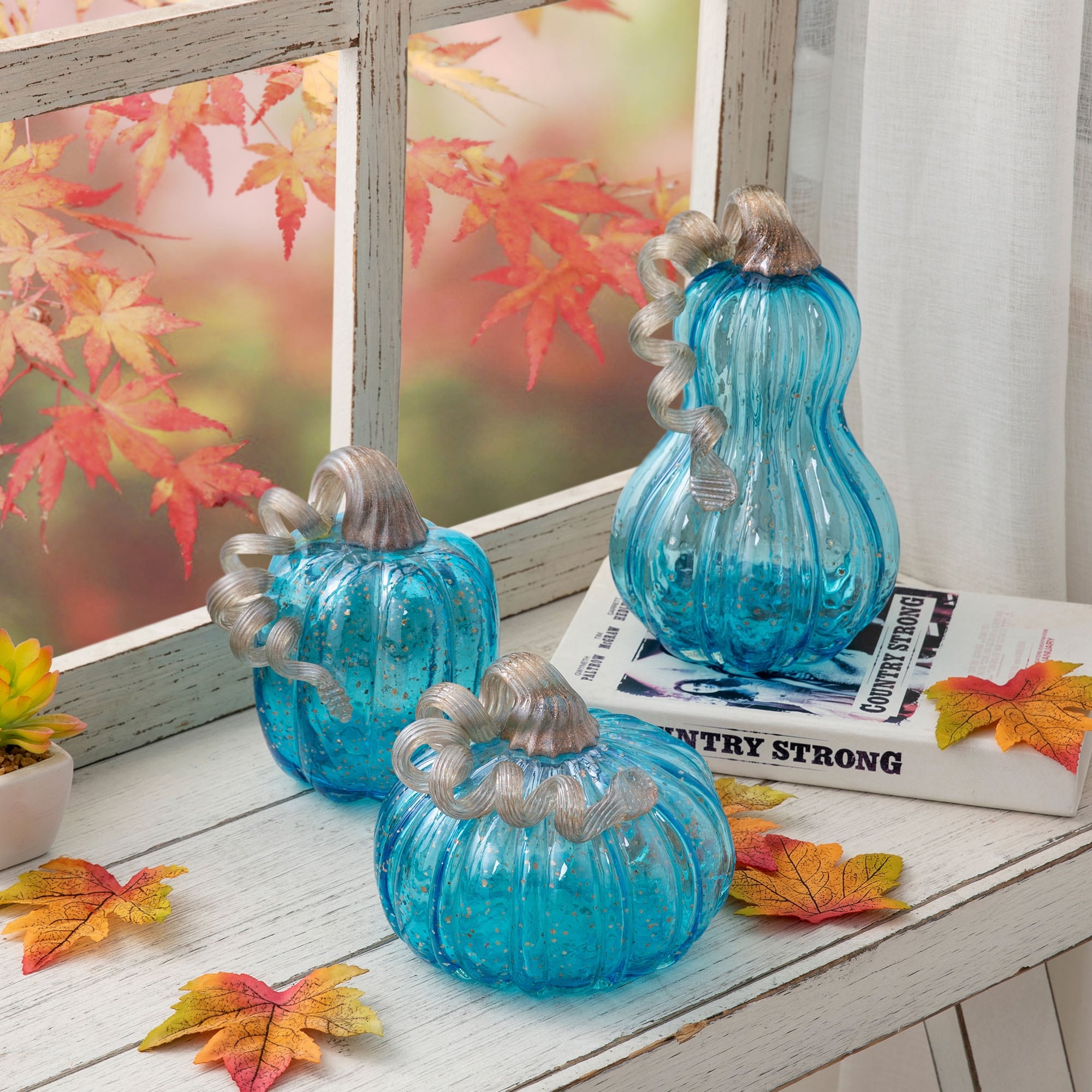 Glitzhome Hand Blown Blue Glass Pumpkin Thanksgiving Table Decor Christmas Gifts