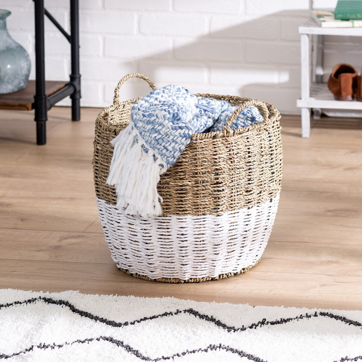 Honey-Can-Do Natural and White Medium Round Seagrass Storage Basket