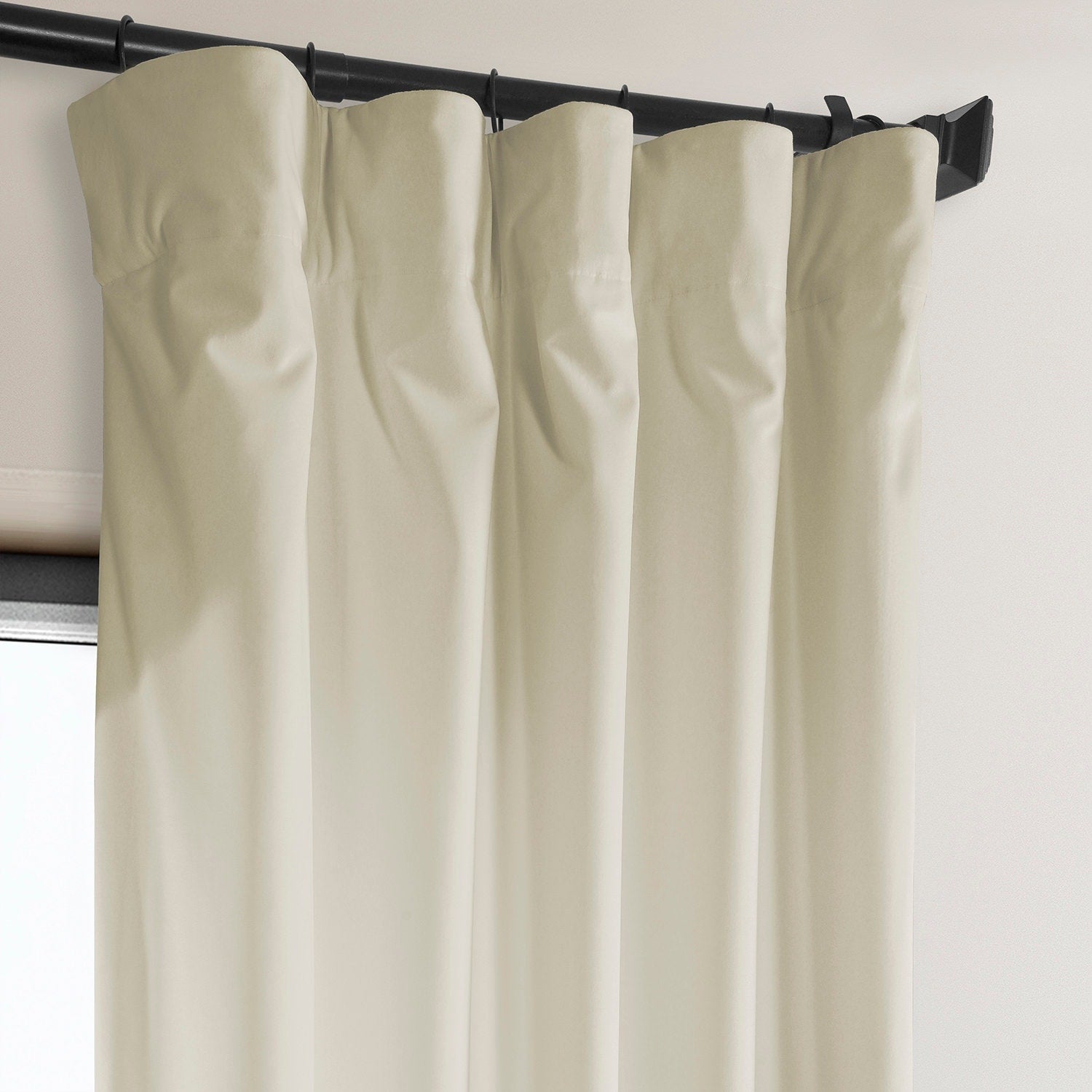 Exclusive Fabrics Plush Velvet Room Darkening Curtain (1 Panel)