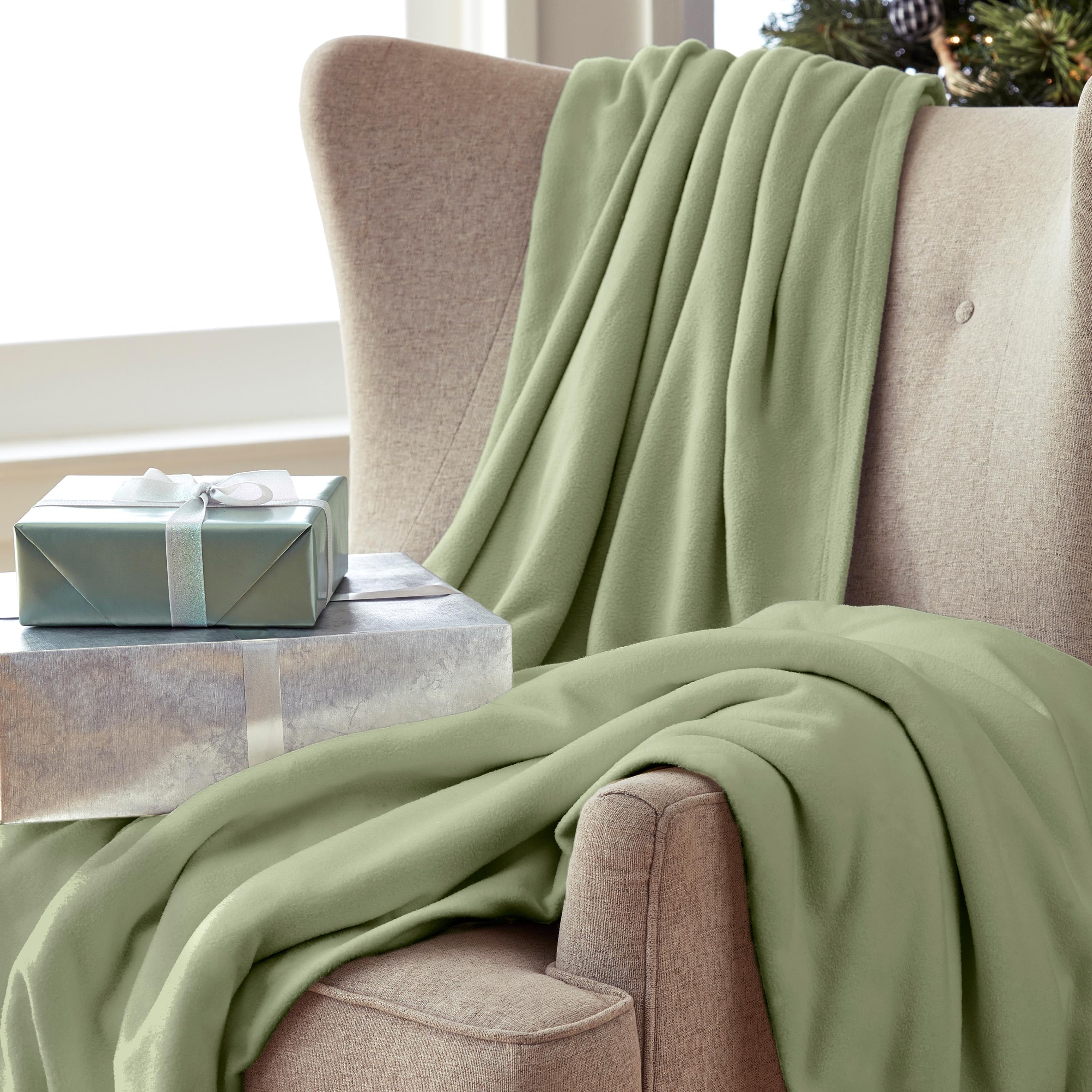 Martex Super Soft Fleece - Comfy Lightweight All Season Blanket