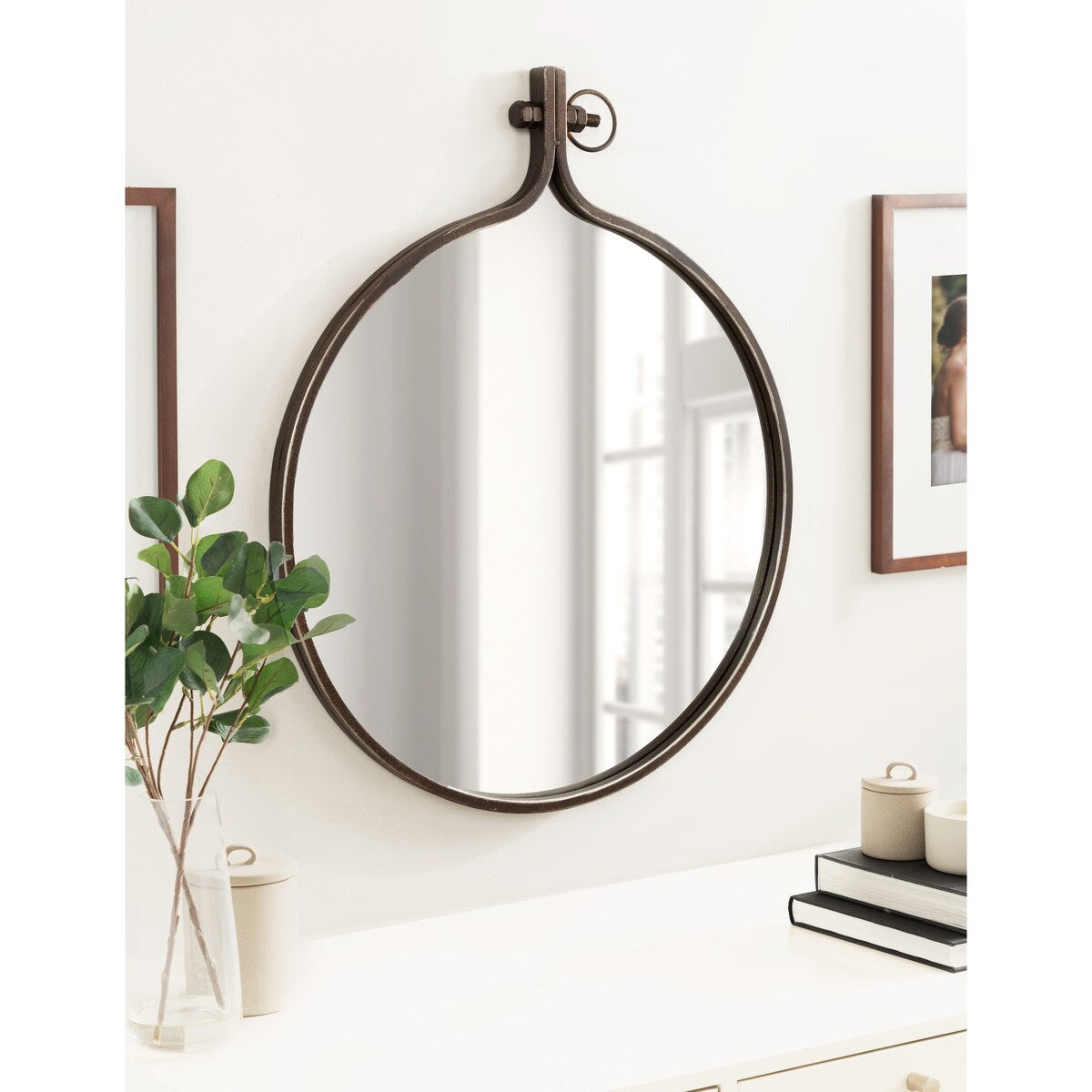 Kate and Laurel Yitro Round Wall Mirror