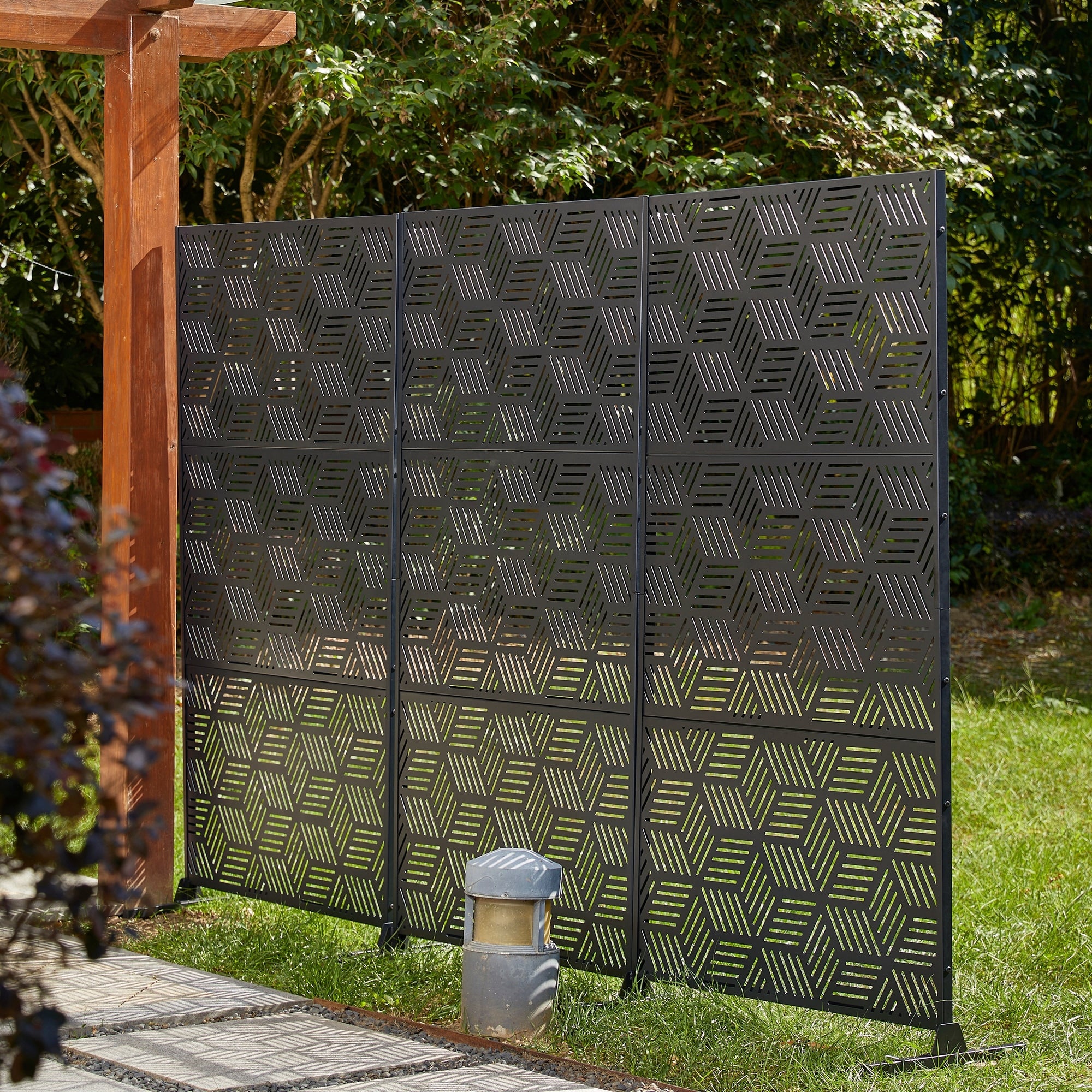 Glitzhome 6ft Galvanized Floral Patterned 3-Panel Privacy Screen Room Divider Fences