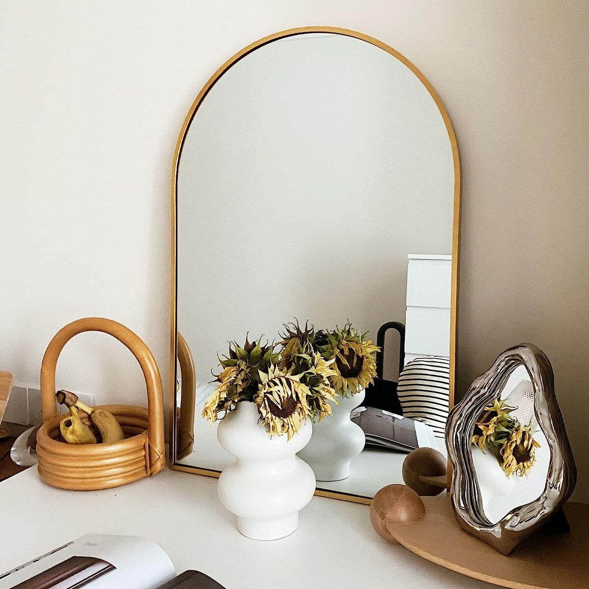 Modern Arched-Top Wall Mirror, Metal Framed Wall Mount Bathroom HD Vanity Mirror