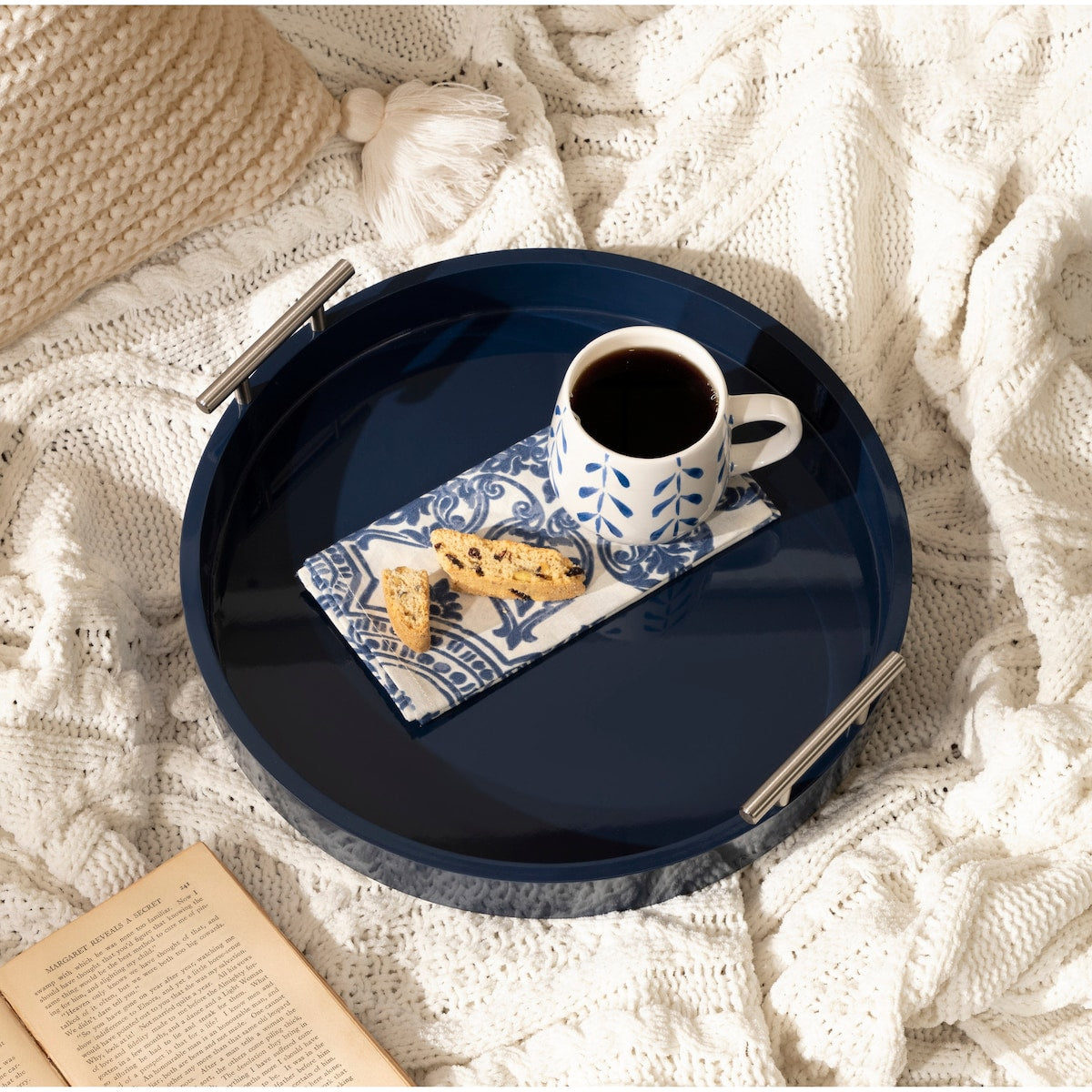 Kate and Laurel Lipton Round Decorative Tray with Metal Handles