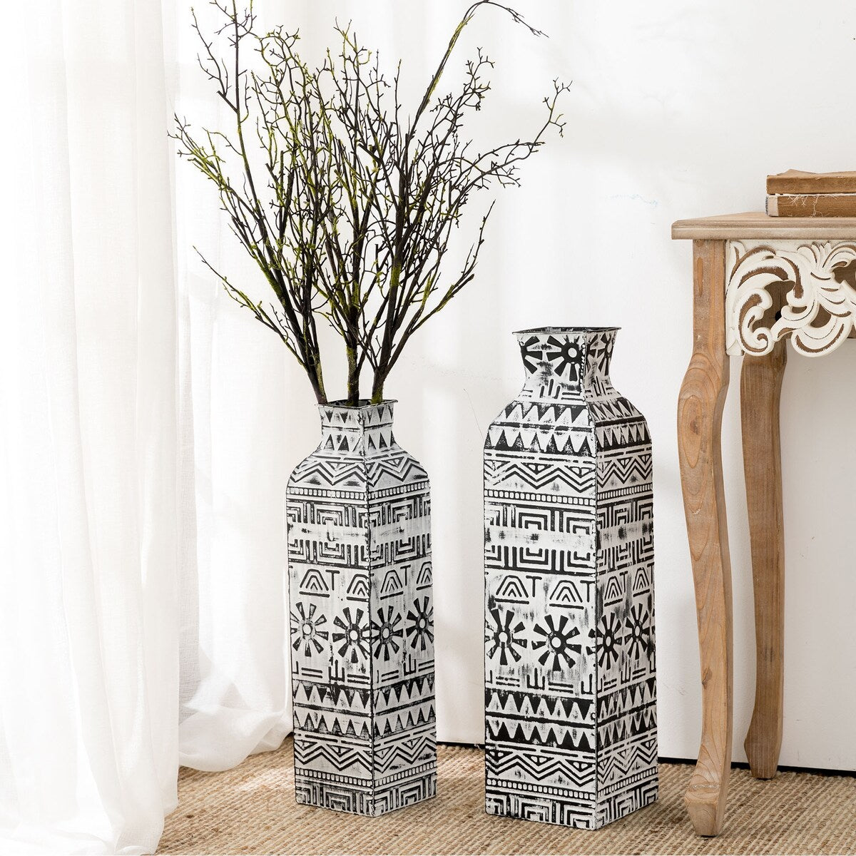 Glitzhome Set of 2 Global/Boho Exotic Textured Metal Table Floor Vases