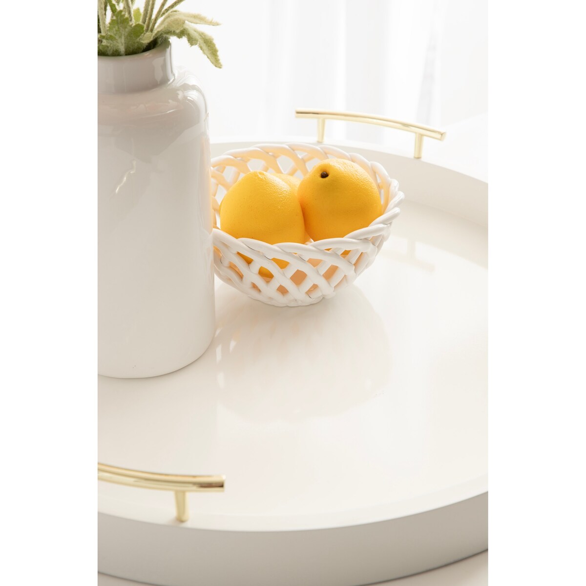 Kate and Laurel Lipton Round Decorative Tray with Metal Handles