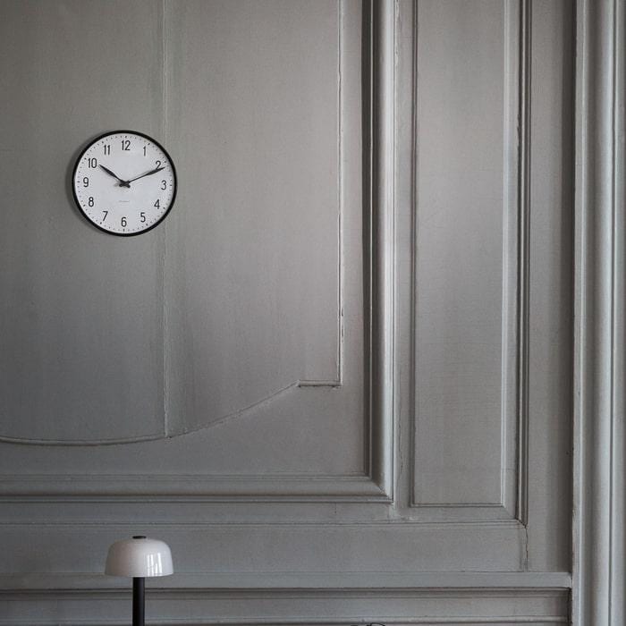 Arne Jacobsen Station Wall Clock