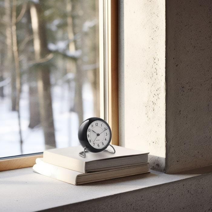 Arne Jacobsen Station Table Clock, : 4.3