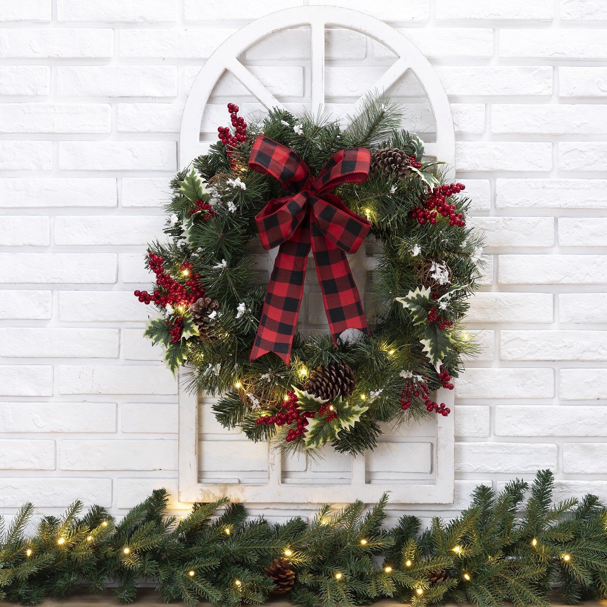 Glitzhome 24 LED Greenery Twig Ball Pinecone Holly Pine Wreath with Timer