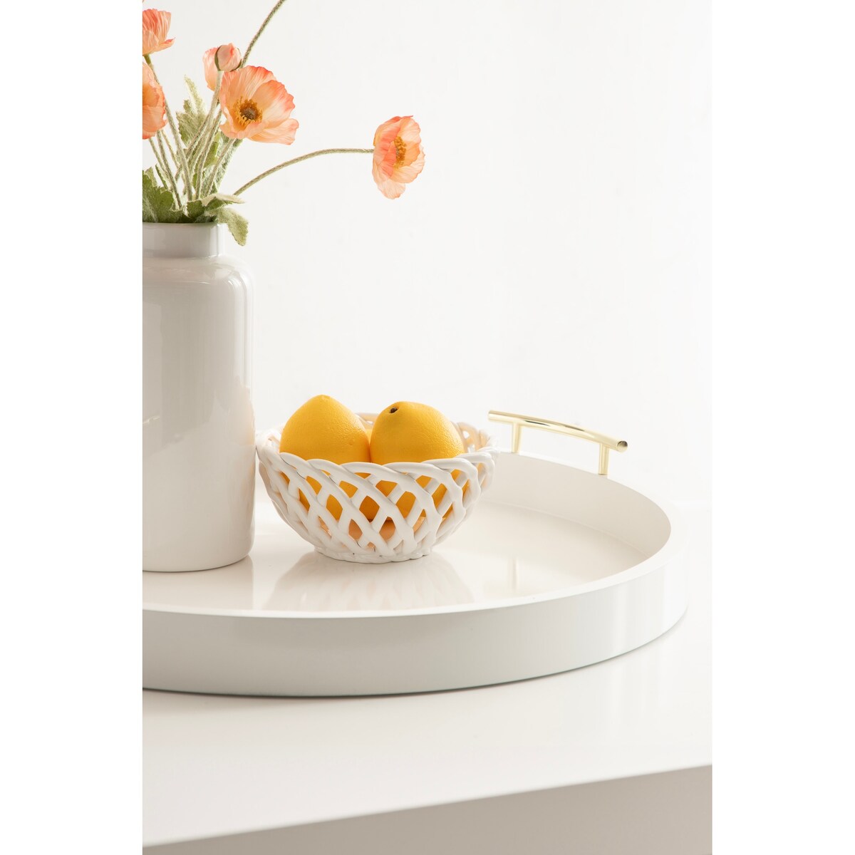 Kate and Laurel Lipton Round Decorative Tray with Metal Handles