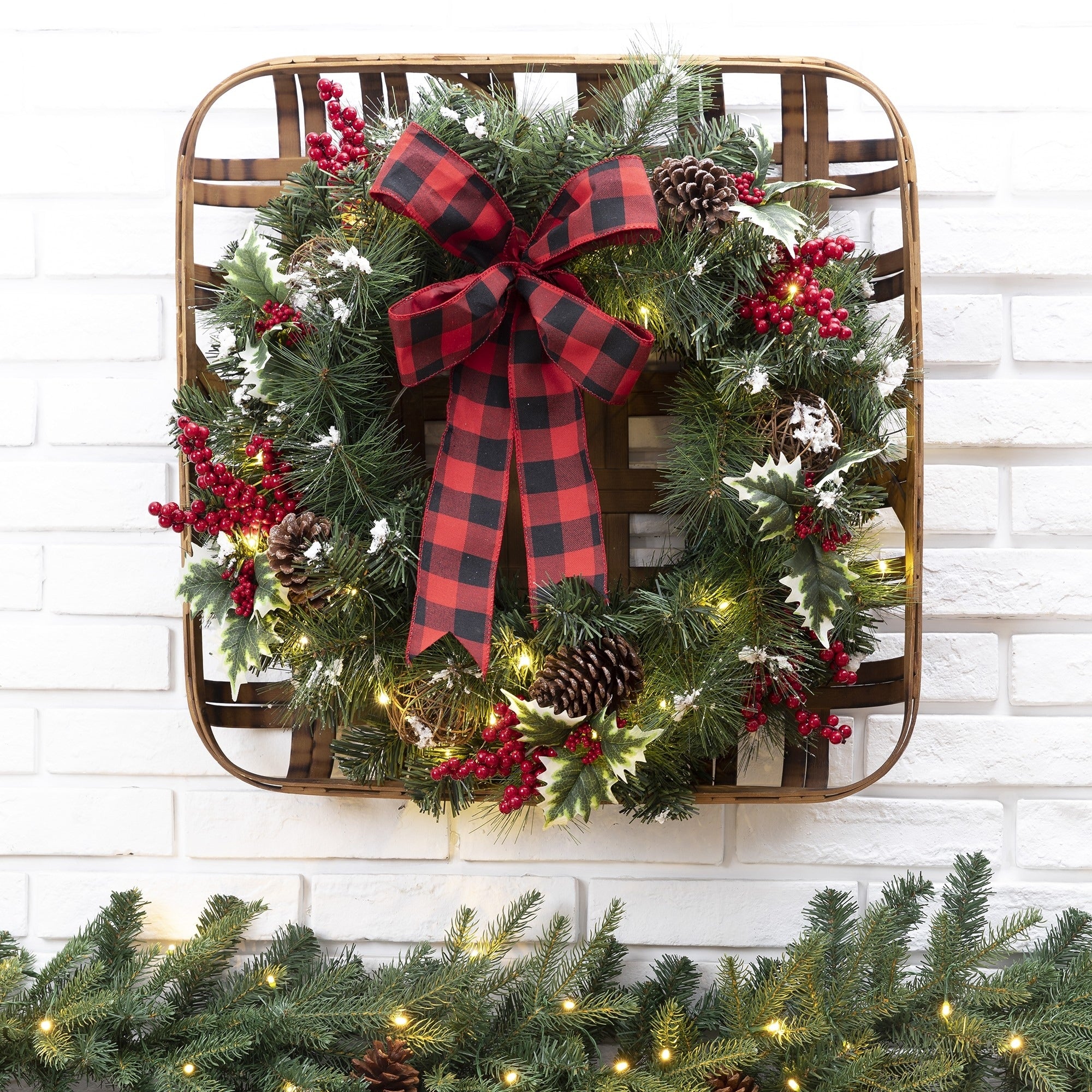 Glitzhome 24 LED Greenery Twig Ball Pinecone Holly Pine Wreath with Timer