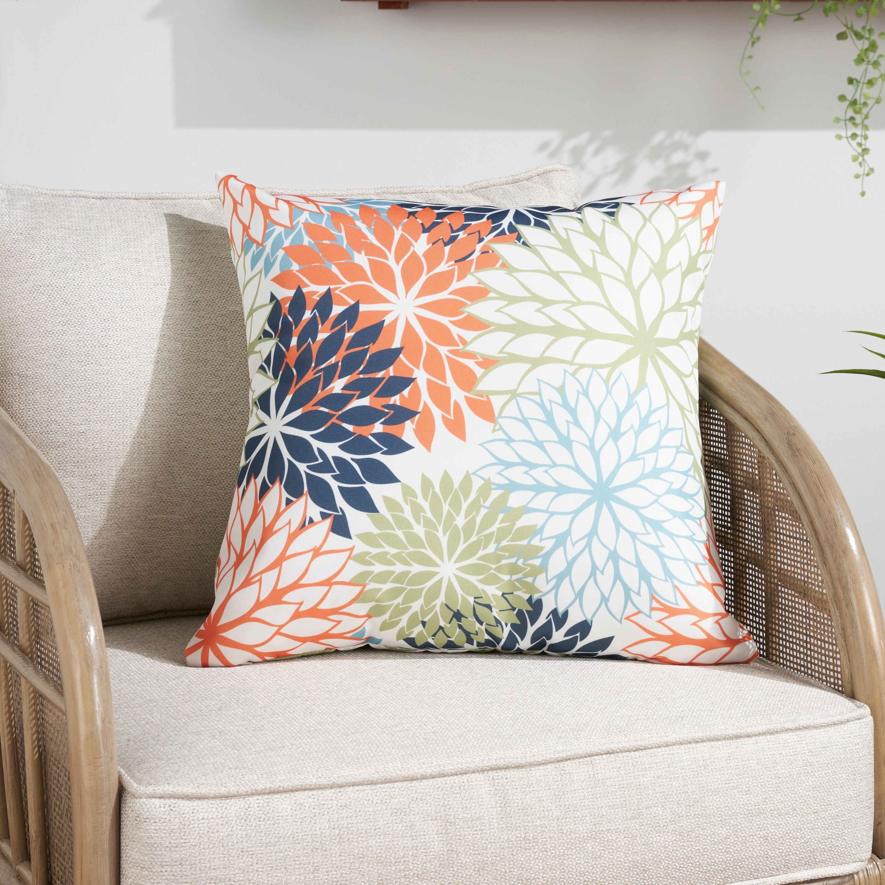 Mina Victory Aloha Tropical Floral Indoor Outdoor Throw Pillow