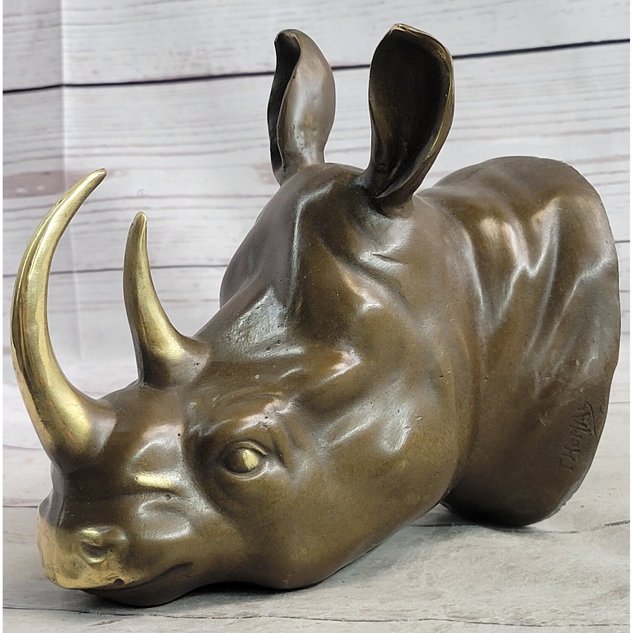 Wall Mounted Hanging Bronze Metal Rhinoceros Rhino Bust Sculpture Decor Trophy Room