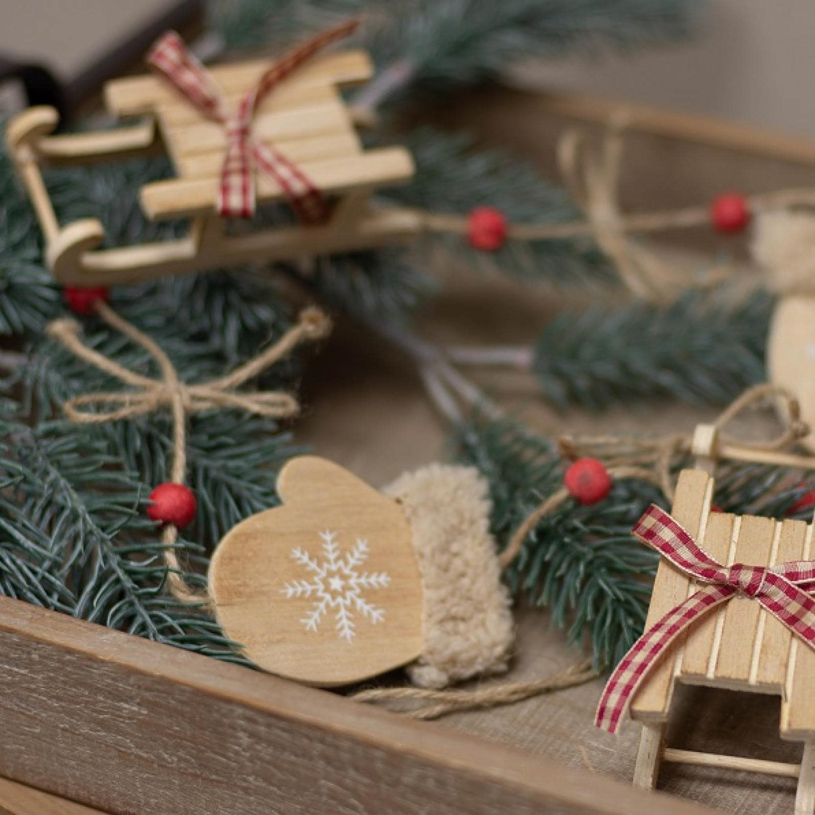 Wooden Sleds And Mittens Garland - Multi