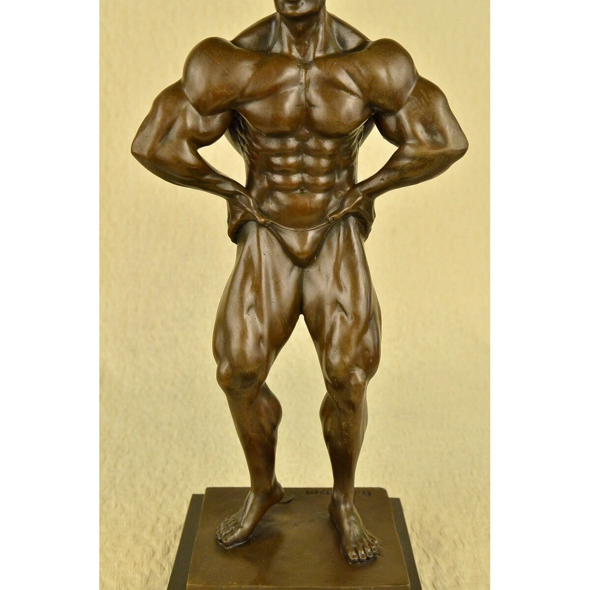 Bronze Champion Body Builder Mr. Universe Muscle Man Statue Figurine Sculpture